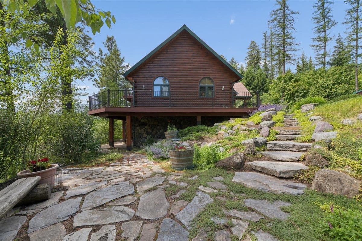 14529 Sunburst Drive, Bigfork, MT 59911 Walkway to lake