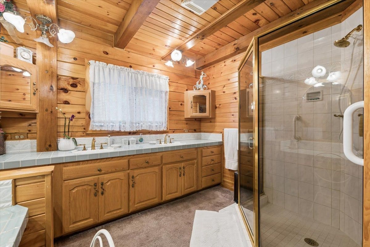 14529 Sunburst Drive, Bigfork, MT 59911 14529 Sunburst Drive, Bigfork, MT 59911
