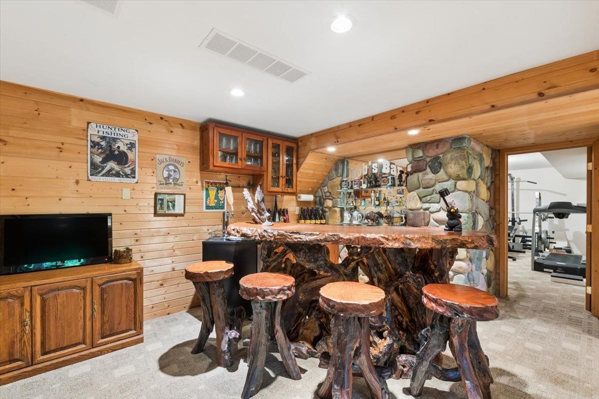 14529 Sunburst Drive, Bigfork, MT 59911 Custom bar in lower level
