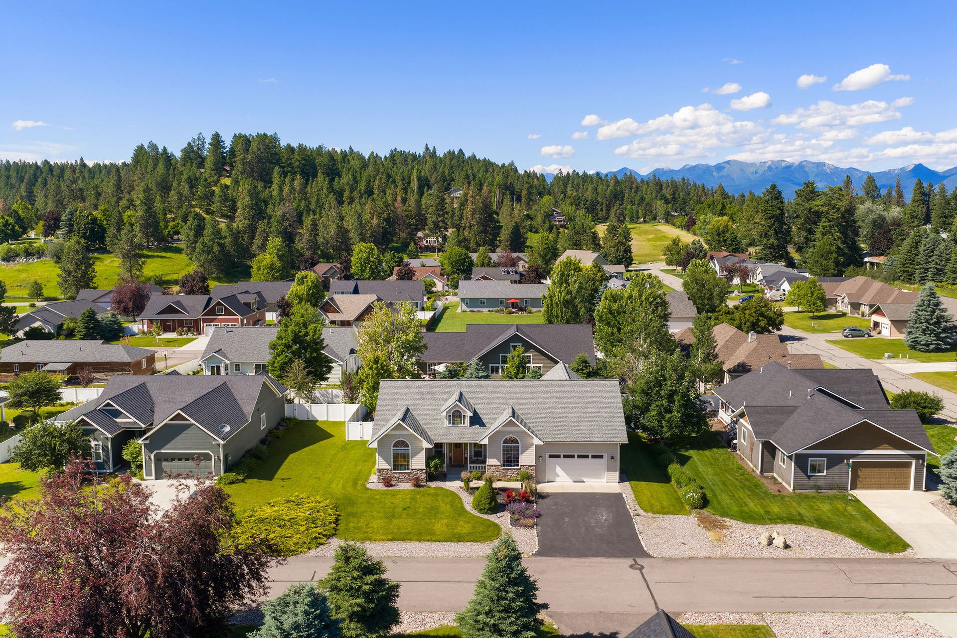 27 Gage Terrace, Bigfork, MT 59911 27 Gage Terrace, Bigfork, MT 59911