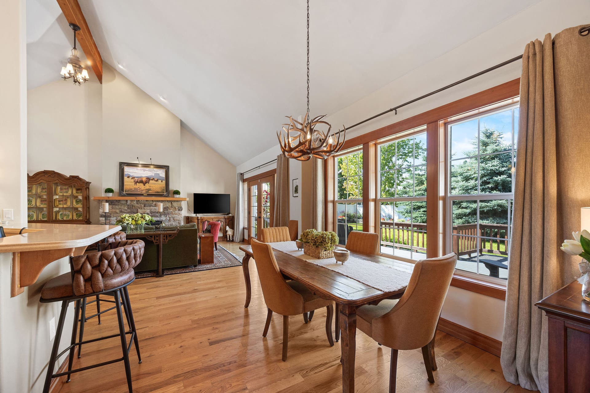 27 Gage Terrace, Bigfork, MT 59911 27 Gage Terrace, Bigfork, MT 59911