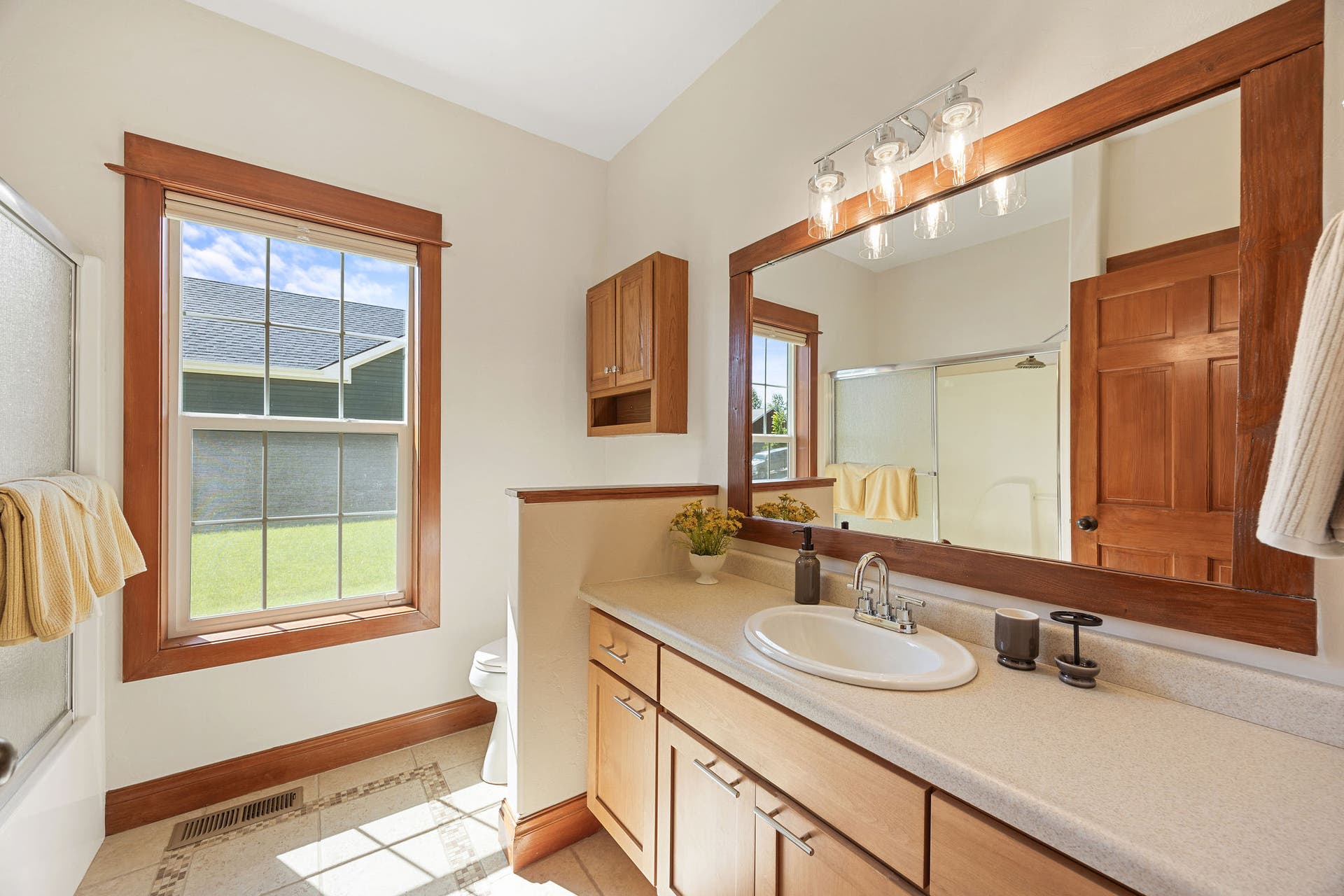 27 Gage Terrace, Bigfork, MT 59911 27 Gage Terrace, Bigfork, MT 59911