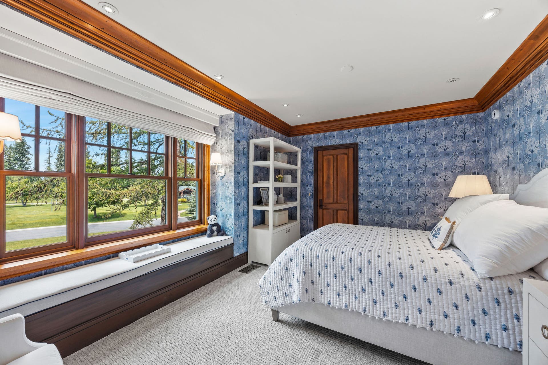 13531 Copper Lane, Bigfork, MT 59911 Upper guest room