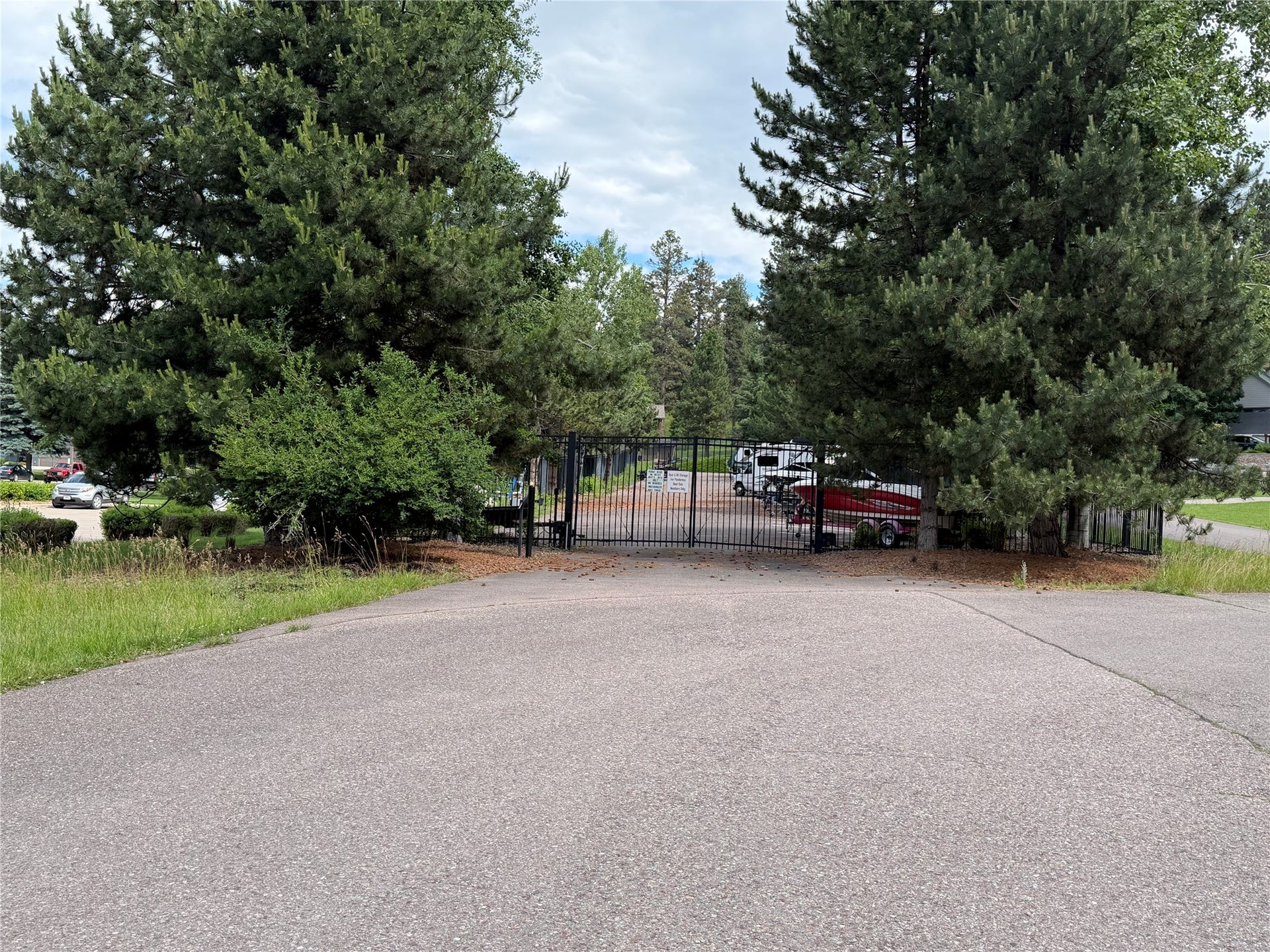 236 Bluebunch Court, Bigfork, MT 59911 Boat-camper storage area