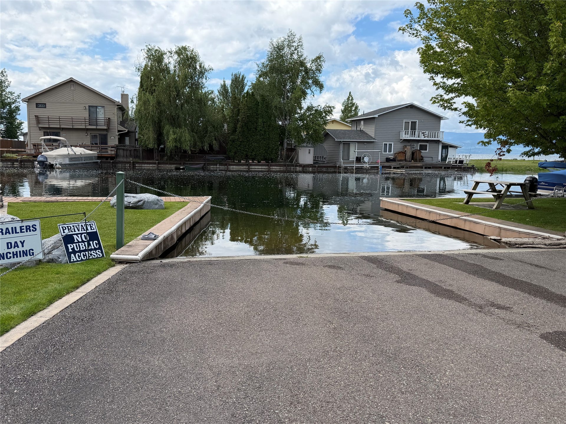 236 Bluebunch Court, Bigfork, MT 59911 Boat launch to Flathead Lake