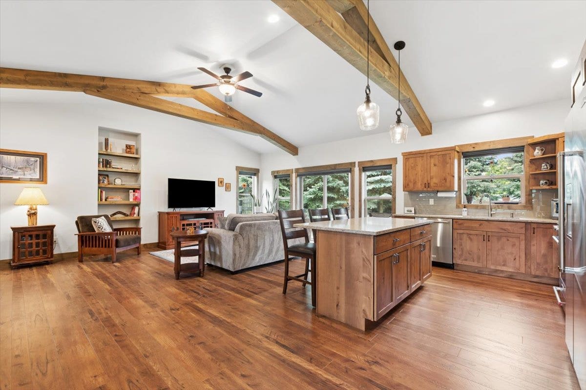 236 Bluebunch Court, Bigfork, MT 59911 Open concept kitchen and living room