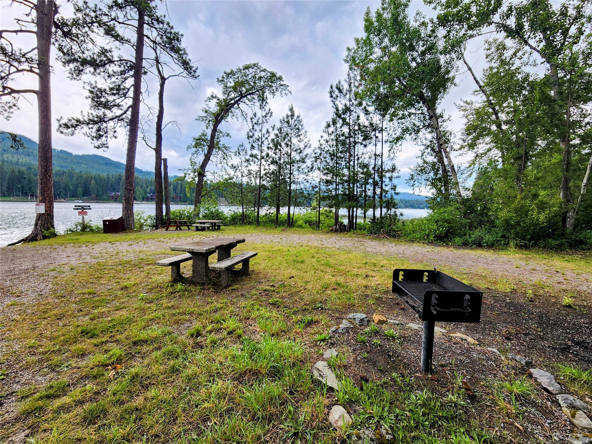 13727 Big Hawk Drive, Bigfork, MT 59911 Swan Lake HOA Park