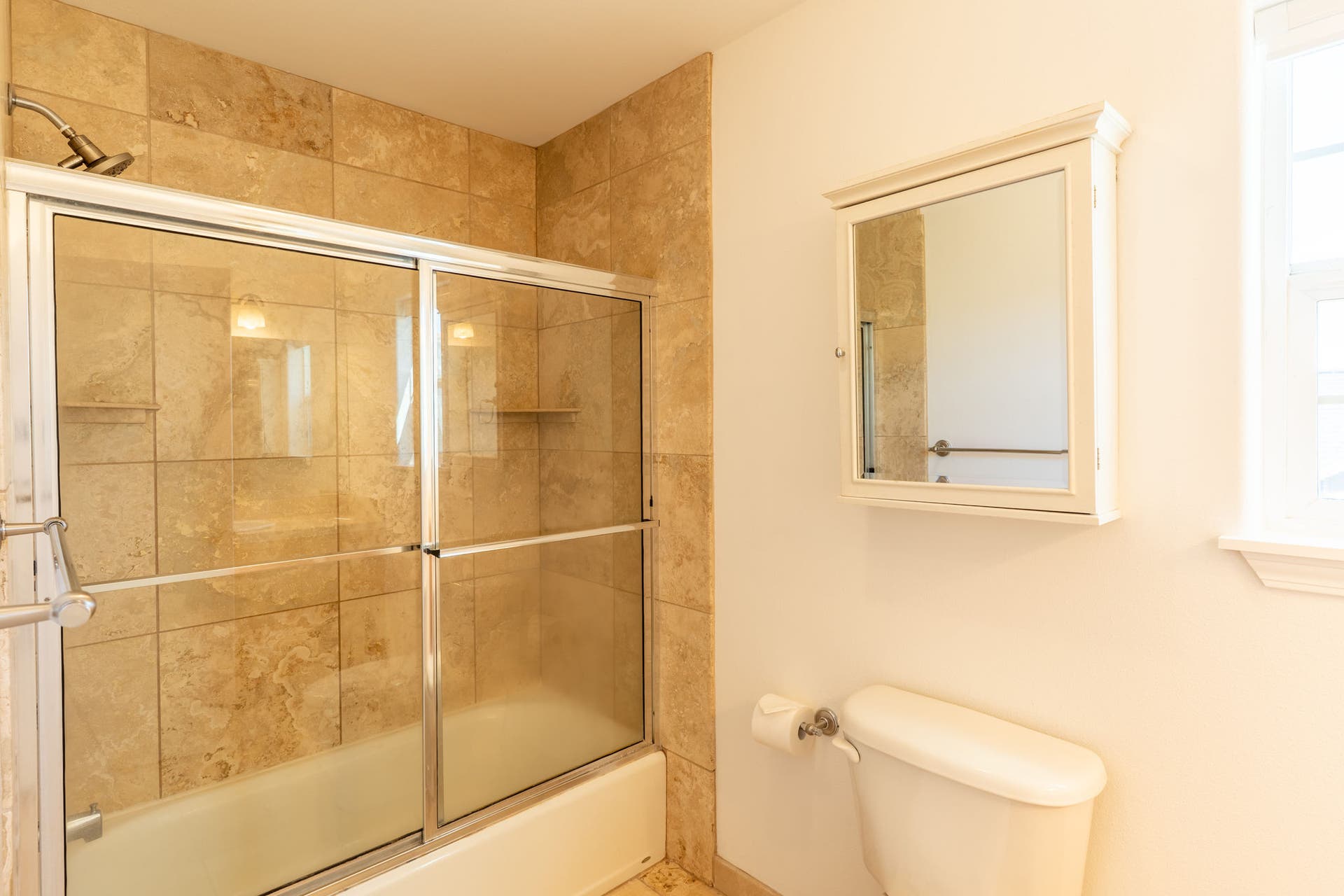 108 Sunrise Terrace, #A, Bigfork, MT 59911 Primary bath