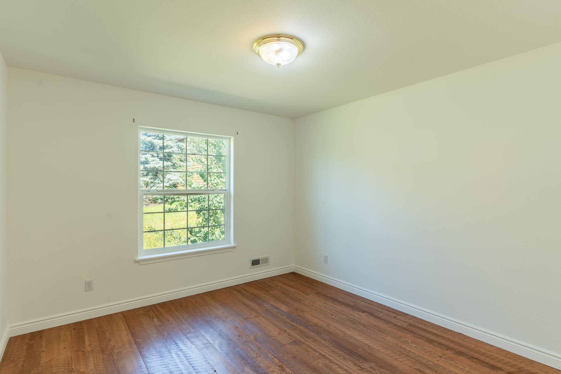 108 Sunrise Terrace, #A, Bigfork, MT 59911 Third bedroom