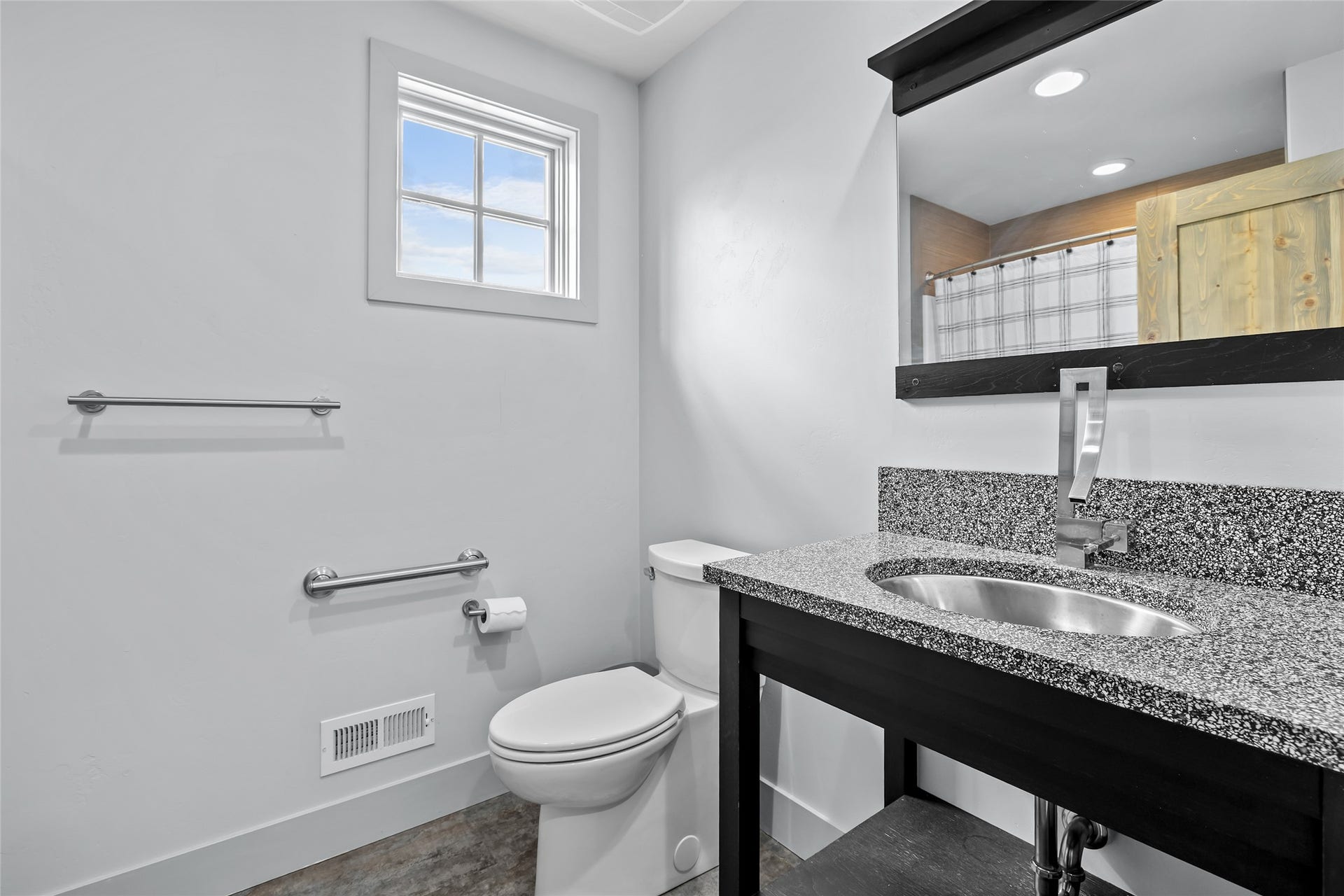 4993 Flatwater Drive, Whitefish, MT 59937 4993 Flatwater Drive, Whitefish, MT 59937