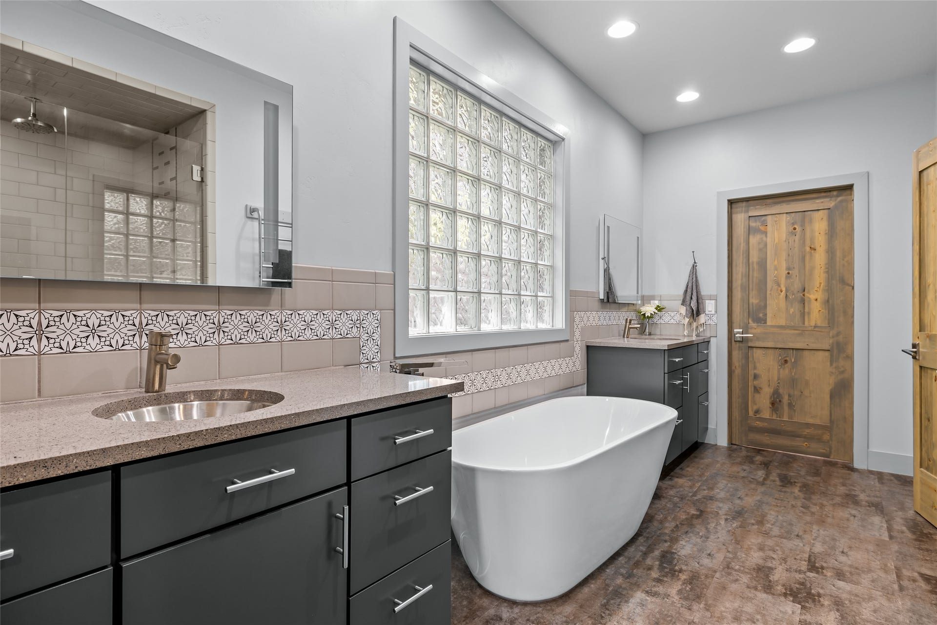 4993 Flatwater Drive, Whitefish, MT 59937 4993 Flatwater Drive, Whitefish, MT 59937