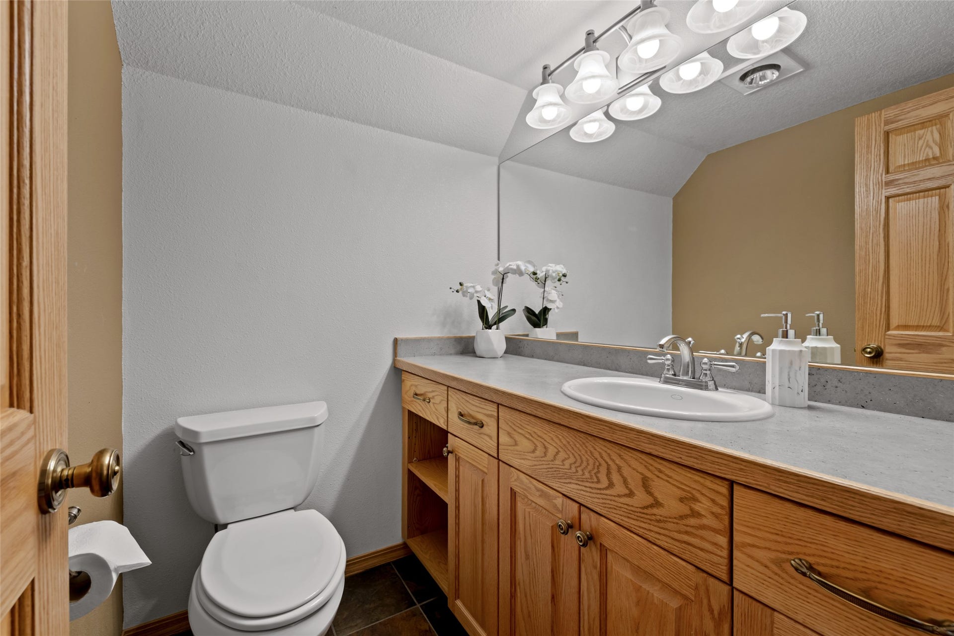 Guest Bathroom Downstairs