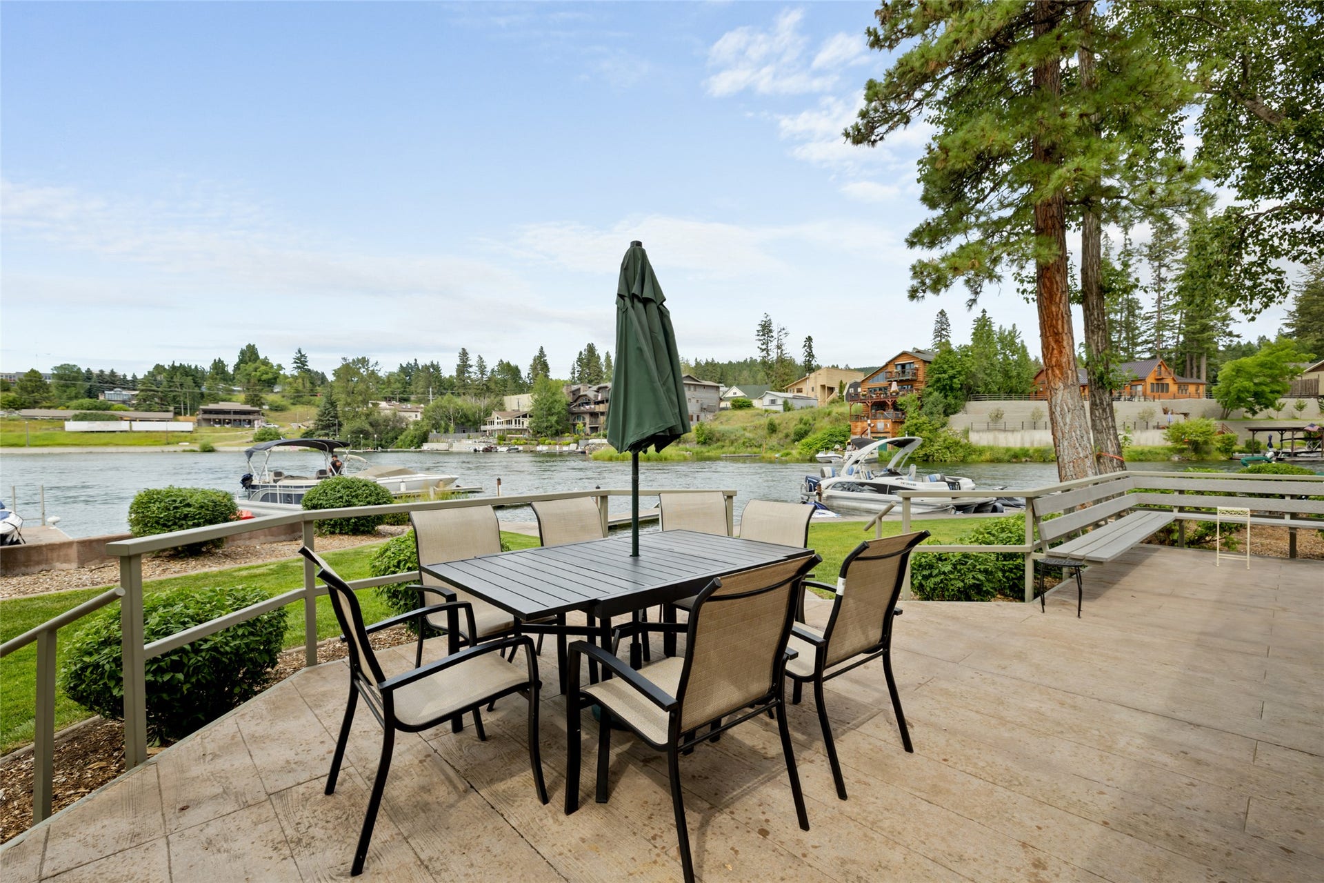 Clubhouse Lounge Area