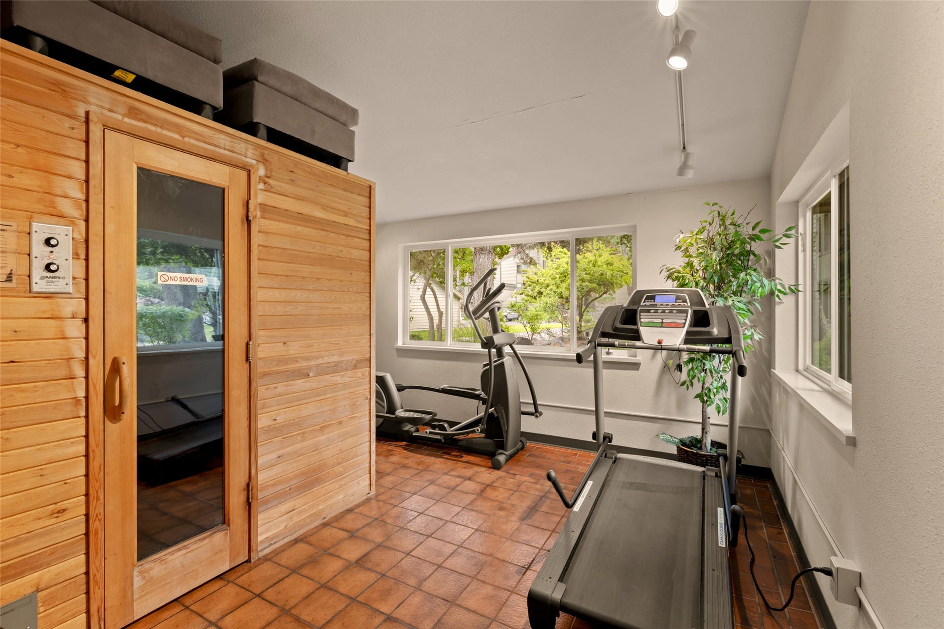 Clubhouse Sauna/Fitness Center