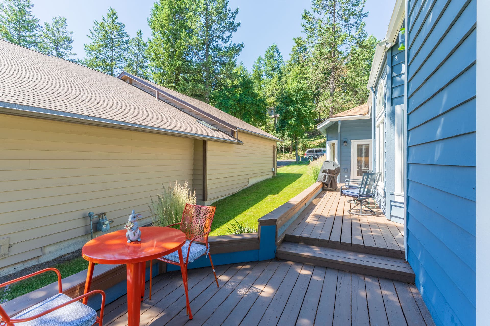 77 Golf Terrace, Bigfork, MT 59911 Side deck
