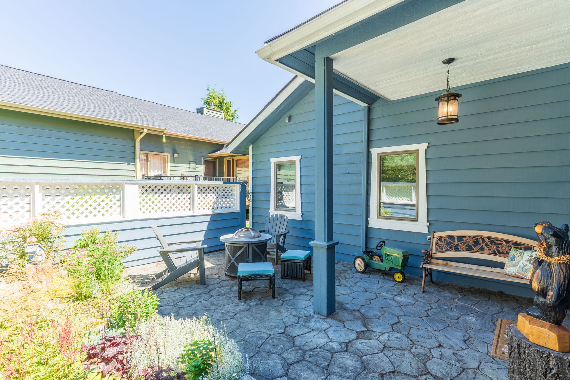 77 Golf Terrace, Bigfork, MT 59911 Gated front courtyard