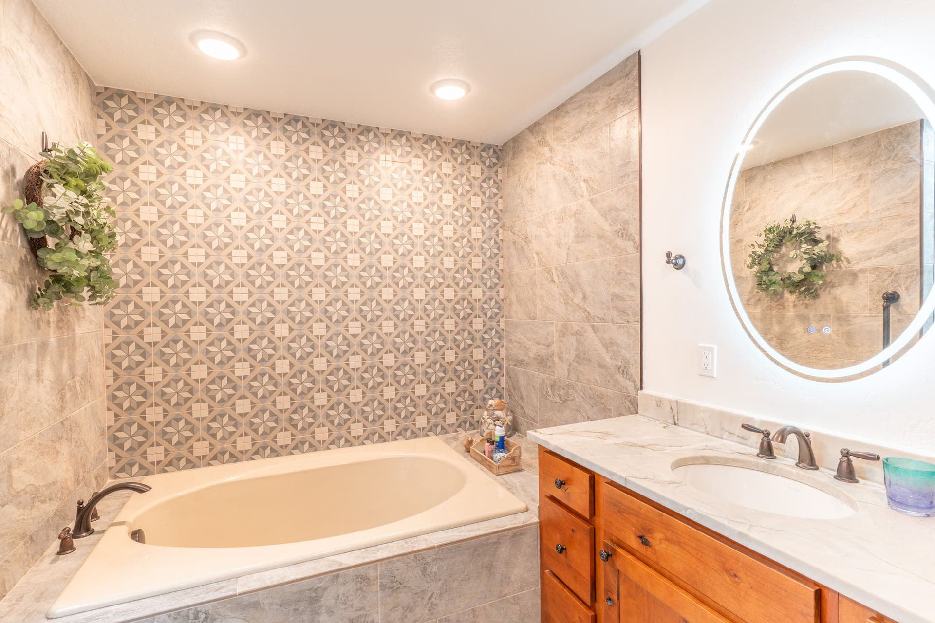 77 Golf Terrace, Bigfork, MT 59911 Second Bathroom with soaker tub