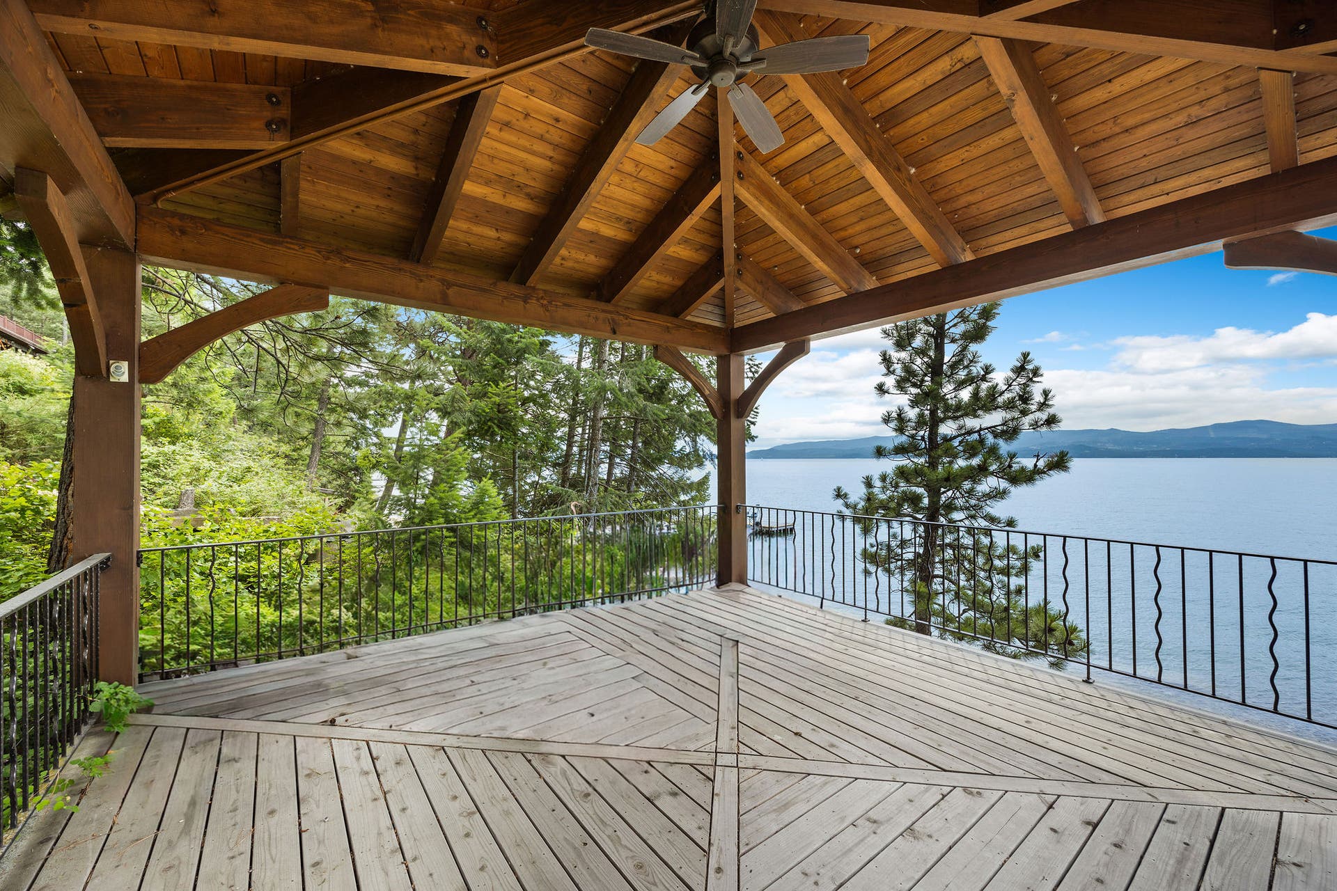 13471 Albright Lane, Bigfork, MT 59911 13471 Albright Lane, Bigfork, MT 59911