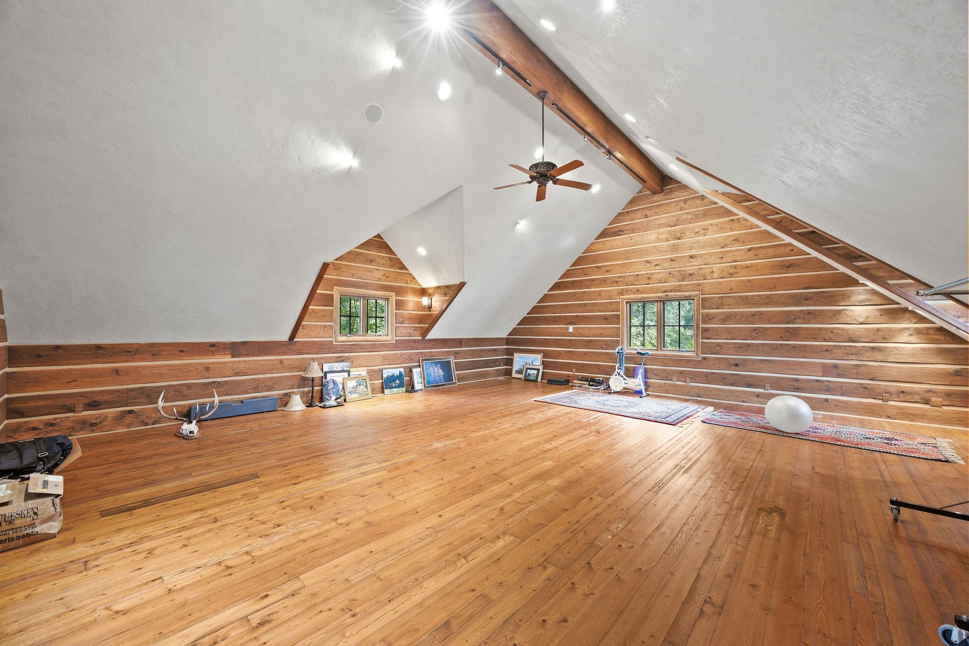 13471 Albright Lane, Bigfork, MT 59911 13471 Albright Lane, Bigfork, MT 59911