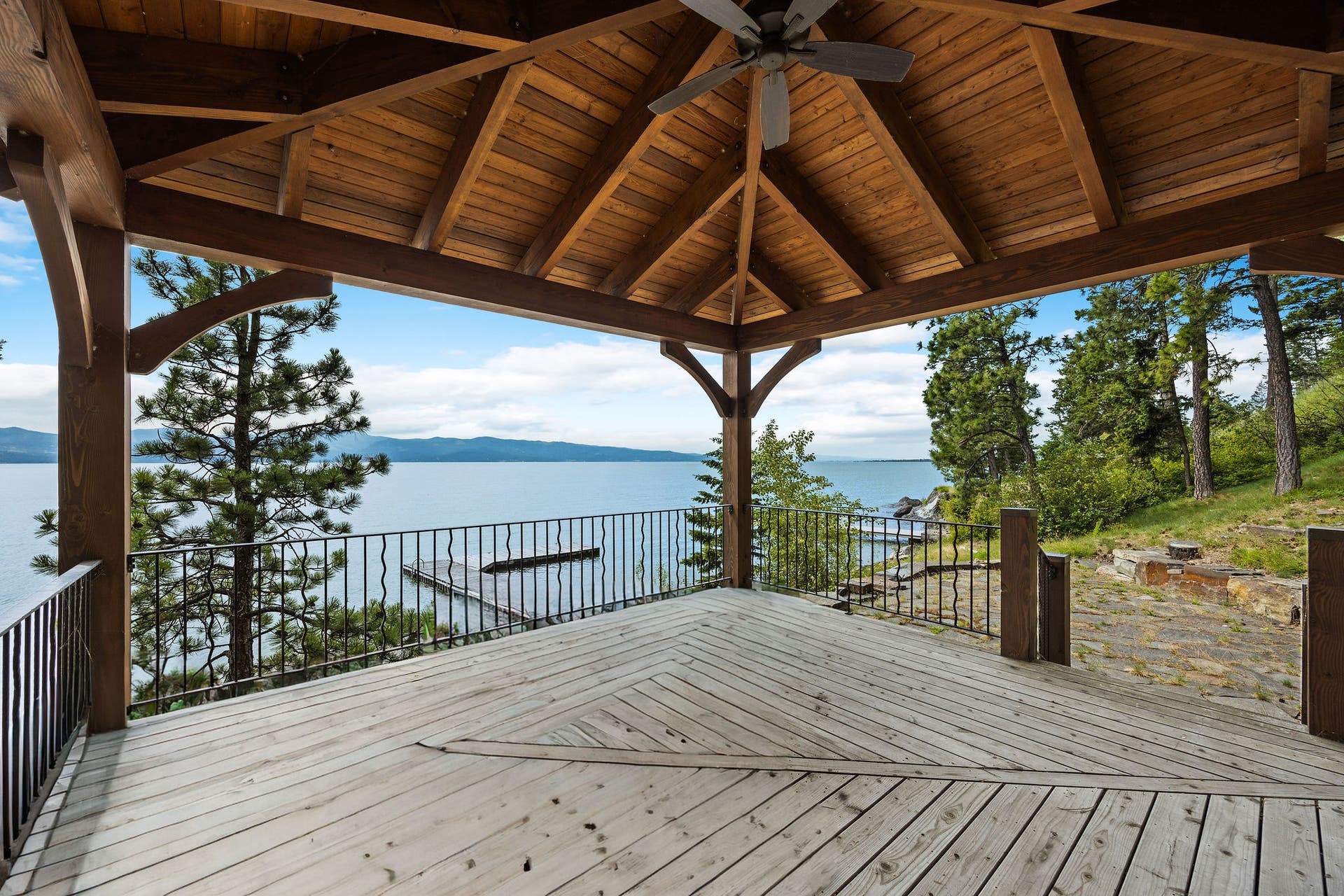 13471 Albright Lane, Bigfork, MT 59911 13471 Albright Lane, Bigfork, MT 59911