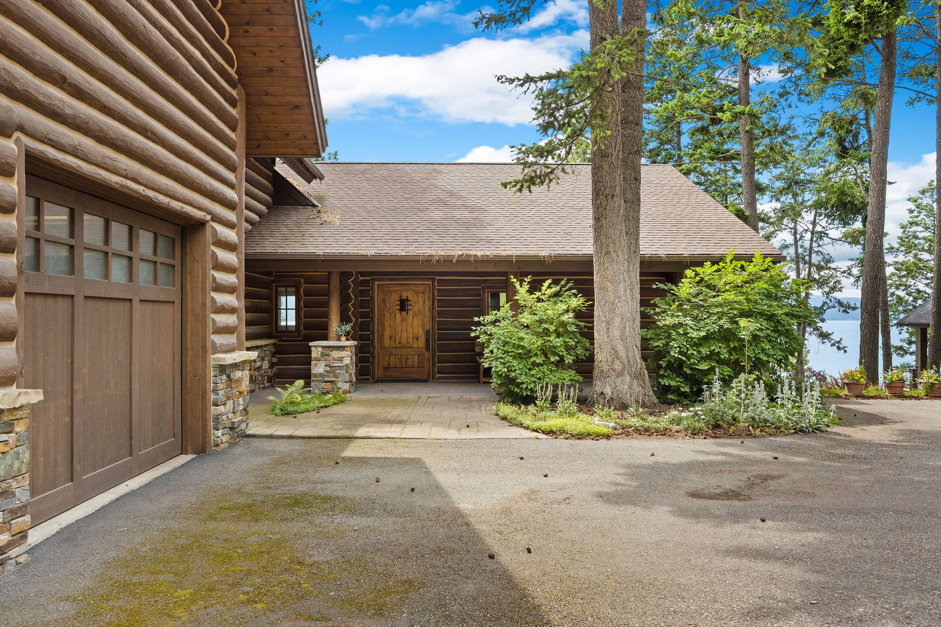 13471 Albright Lane, Bigfork, MT 59911 13471 Albright Lane, Bigfork, MT 59911