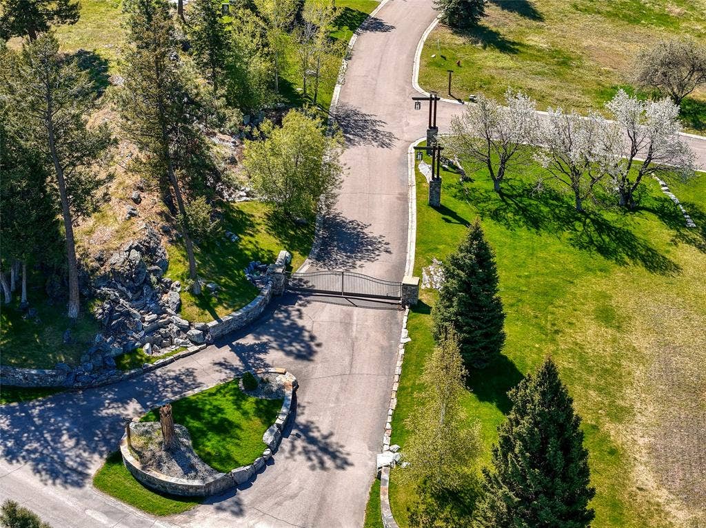 145 Fox Run Court, Bigfork, MT 59911 Gated enterace.