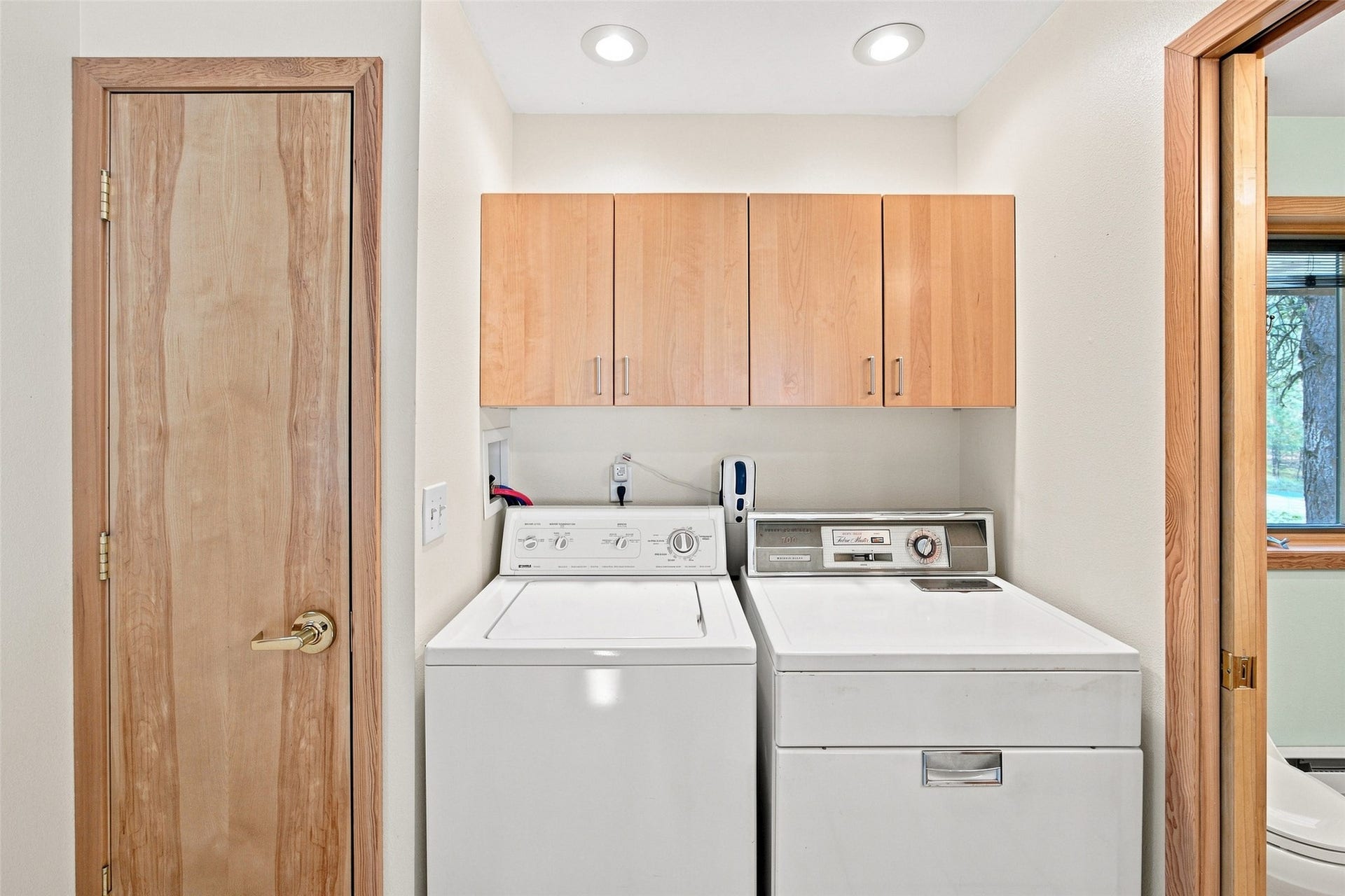 56 W River Ridge Lane, Superior, MT 59872