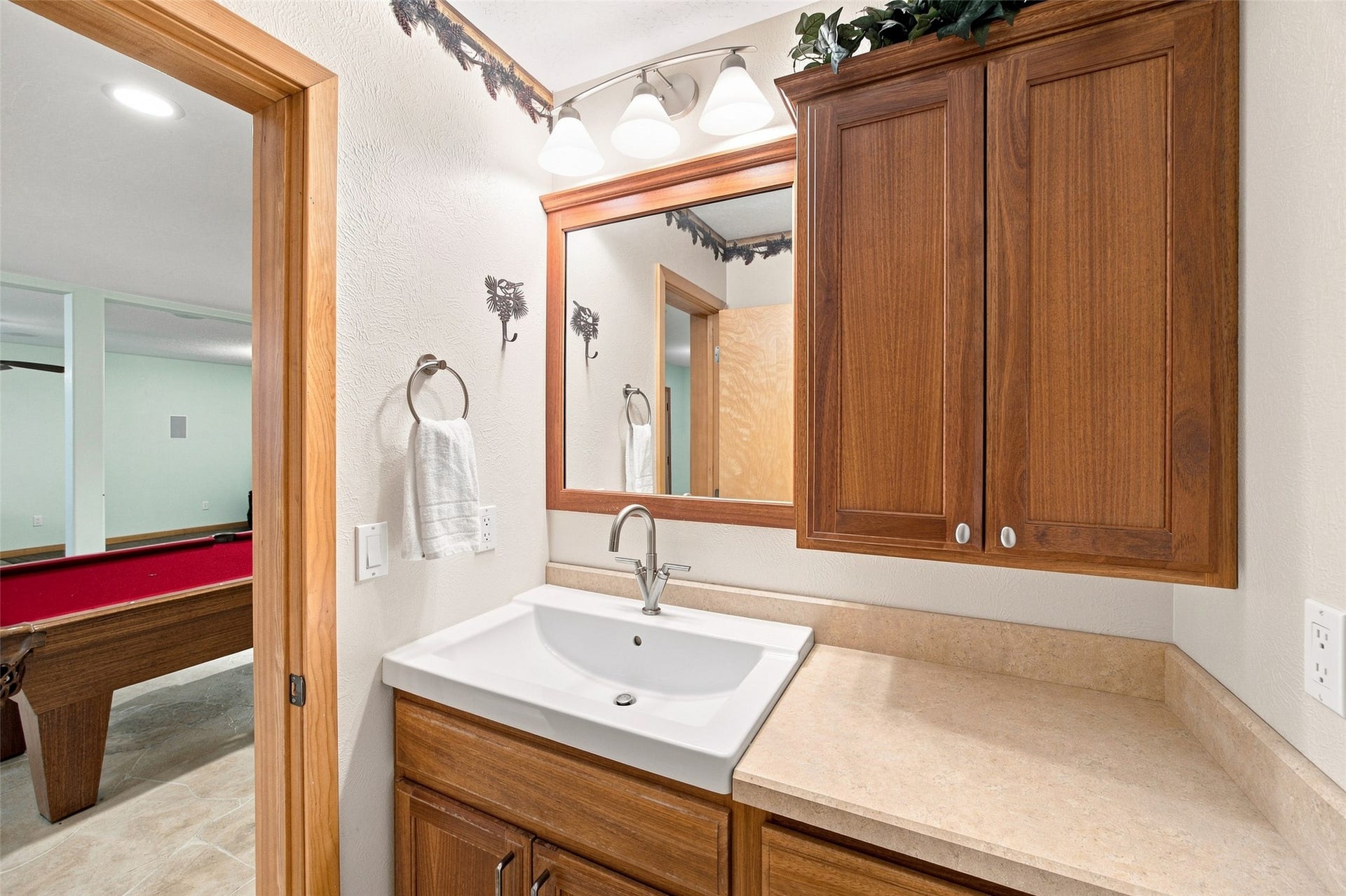 56 W River Ridge Lane, Superior, MT 59872