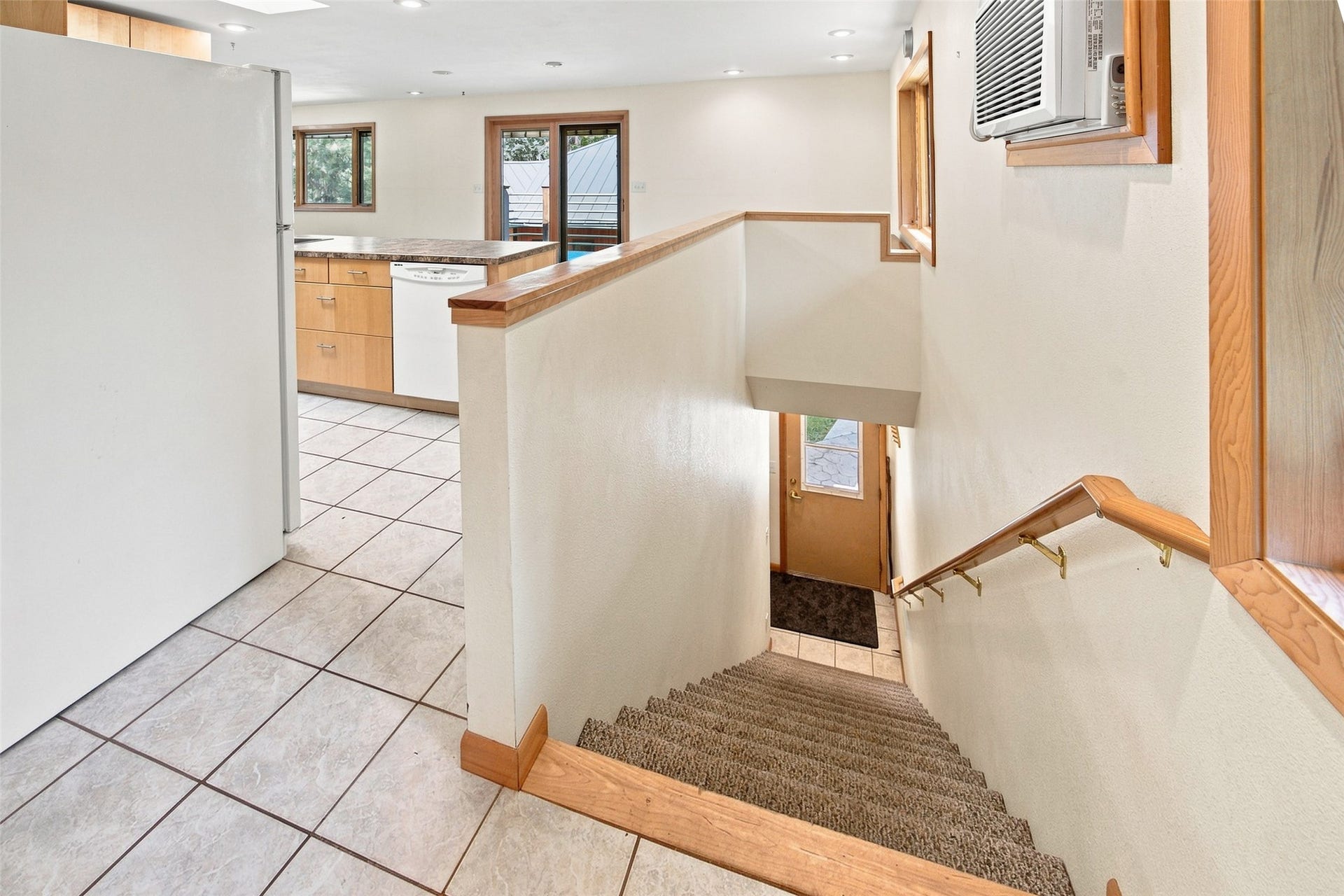 56 W River Ridge Lane, Superior, MT 59872