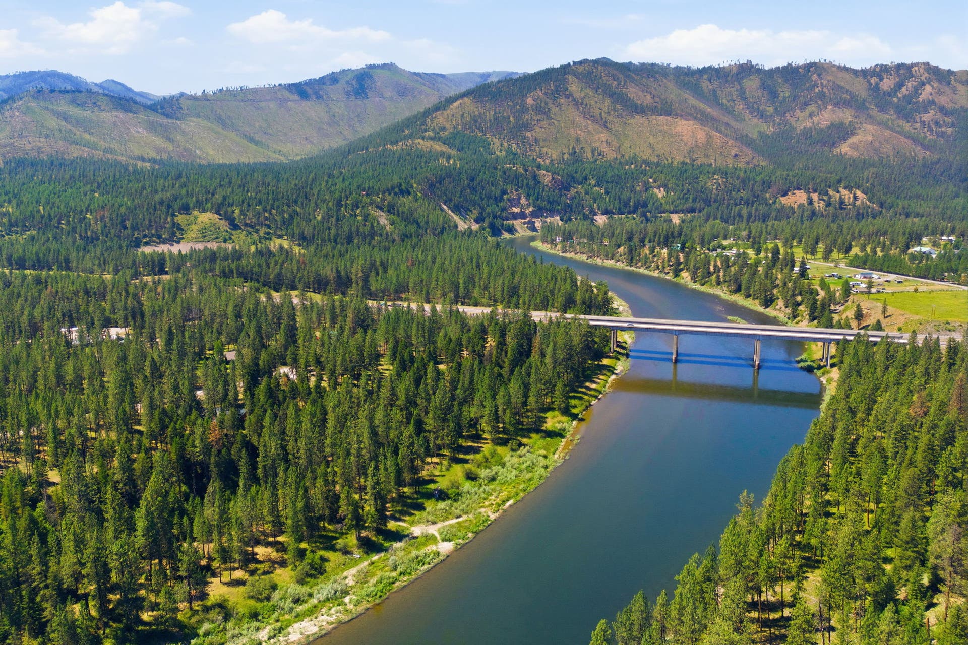 56 W River Ridge Lane, Superior, MT 59872