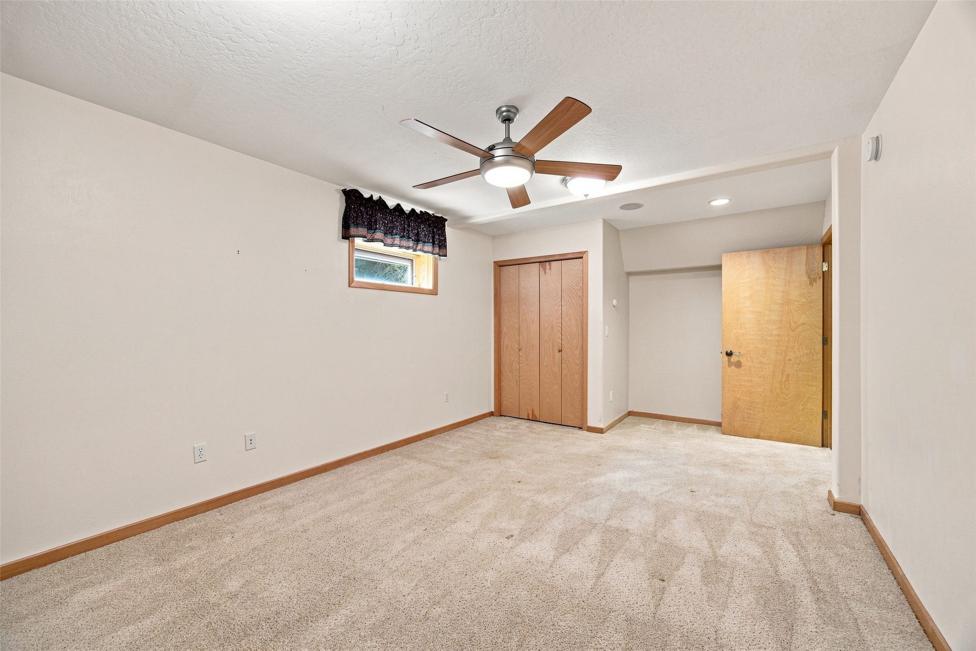 56 W River Ridge Lane, Superior, MT 59872