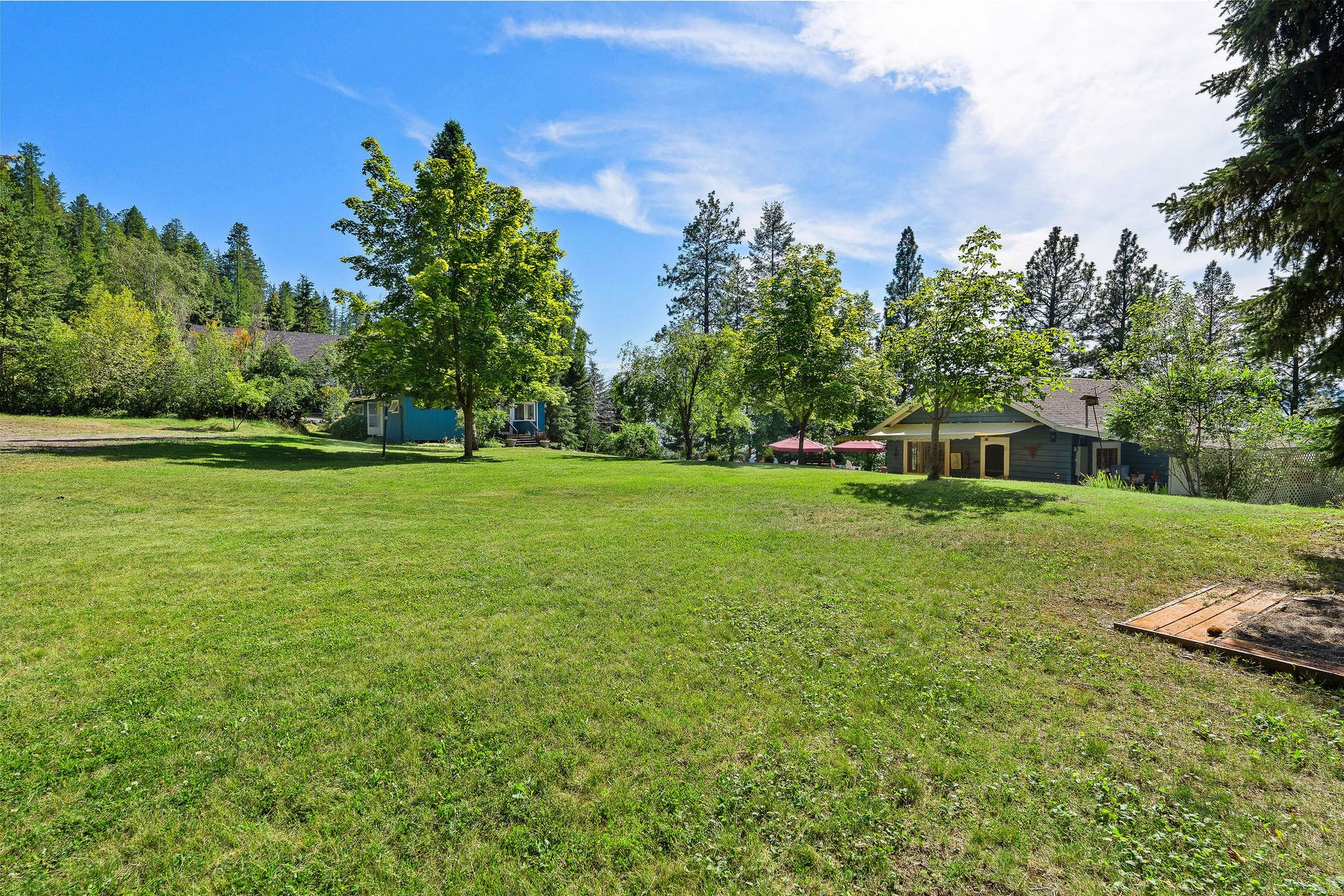 338 Flathead Lodge Road, Bigfork, MT 59911 Room to roam, camp, build........let your imagination run.