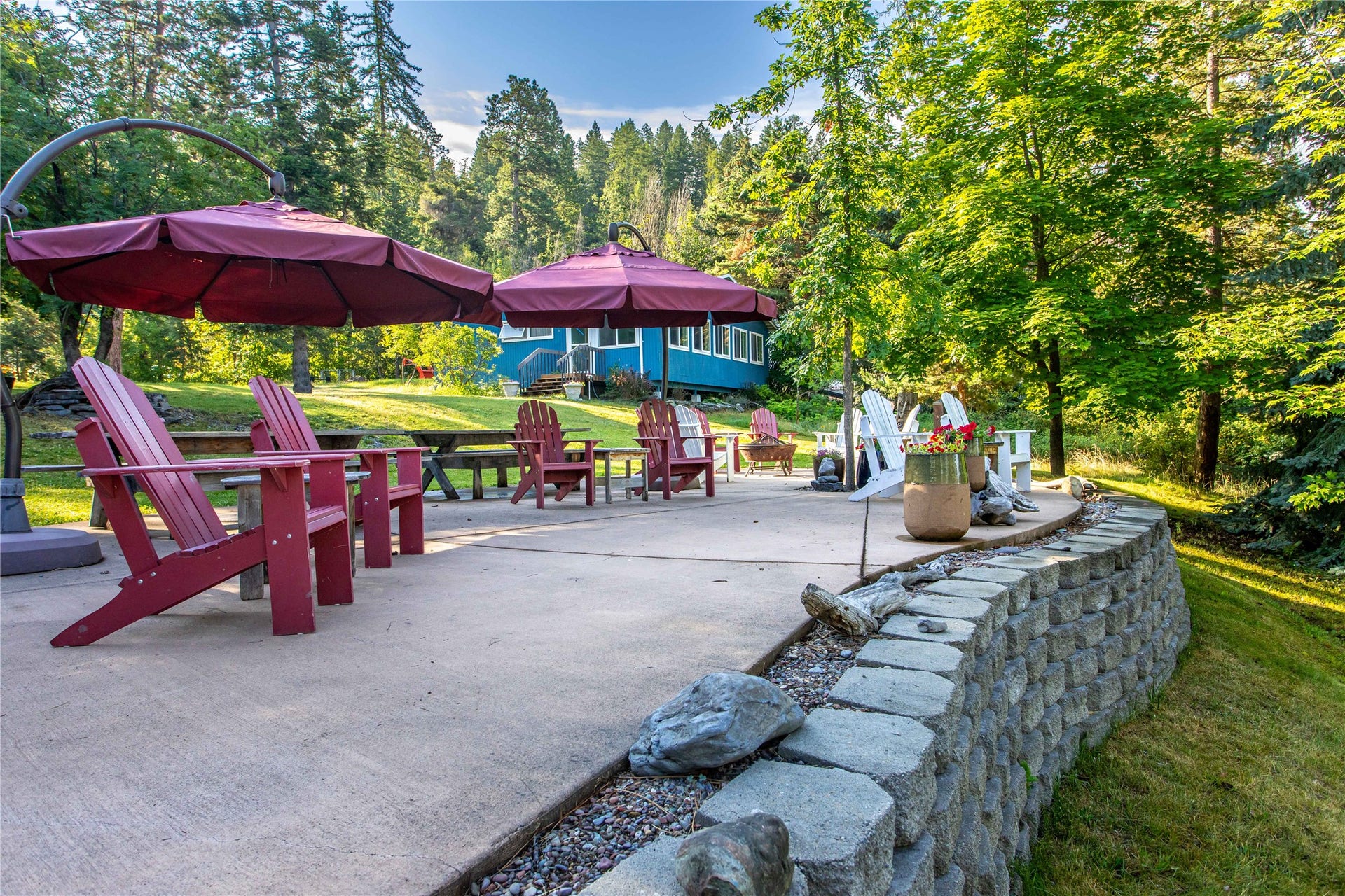 338 Flathead Lodge Road, Bigfork, MT 59911 338 Flathead Lodge Road, Bigfork, MT 59911