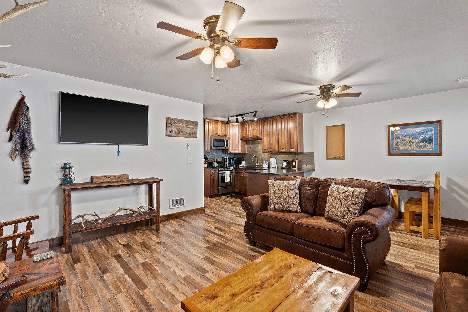 473 Osborn Avenue, Bigfork, MT 59911 The Hunter: Living Room