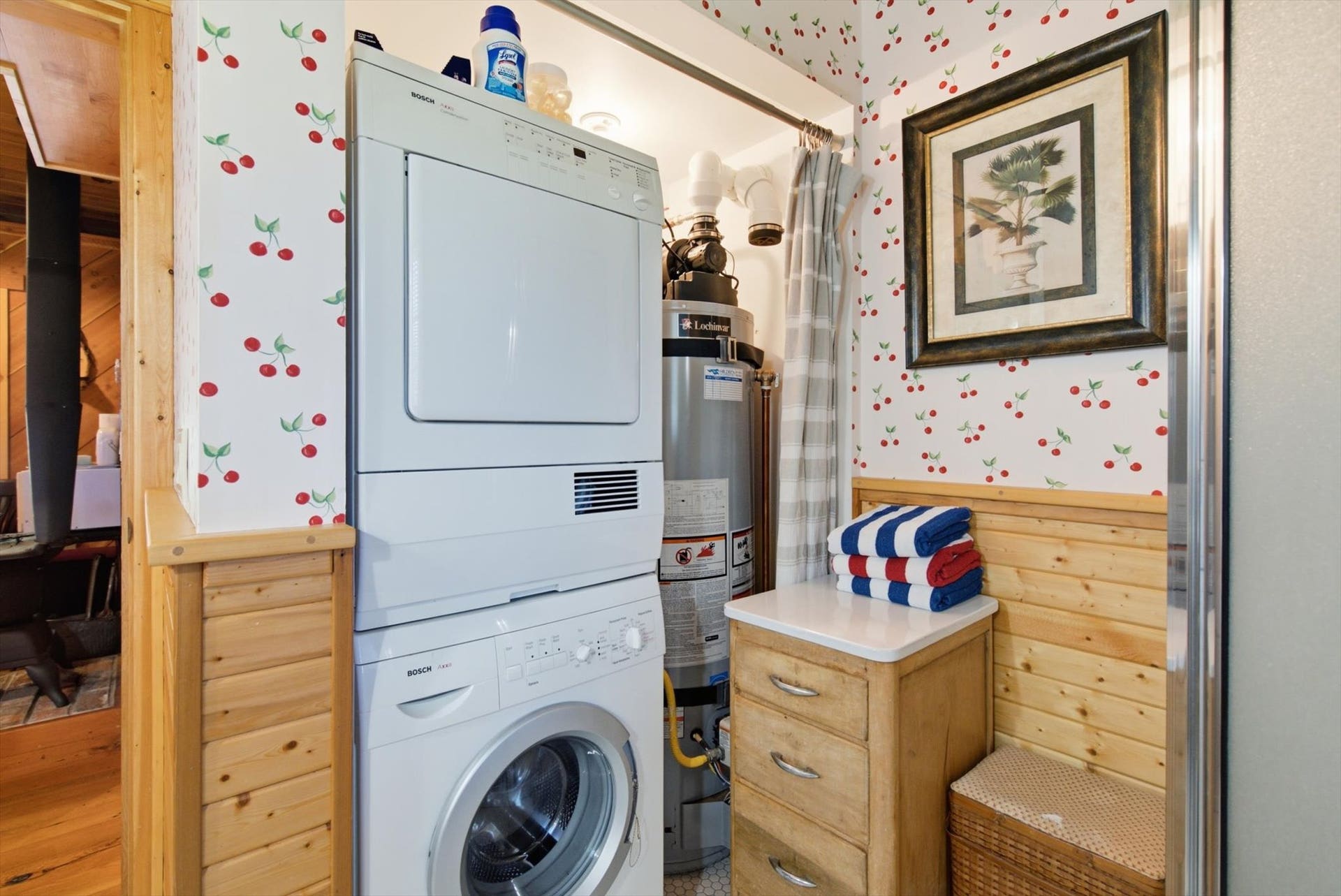 9050 Mt Highway 35, Bigfork, MT 59911 9050 Mt Highway 35, Bigfork, MT 59911