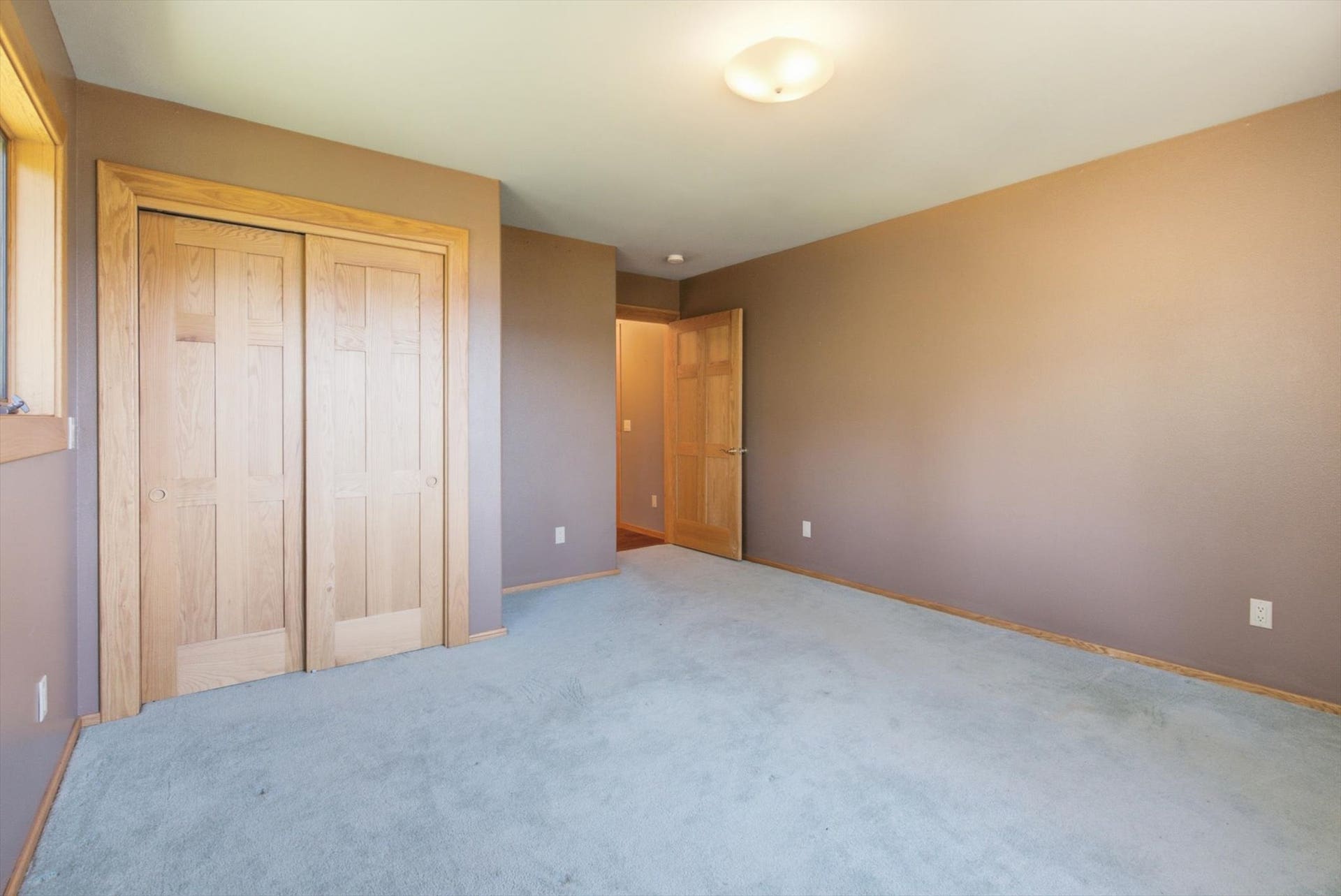 9050 Mt Highway 35, Bigfork, MT 59911 9050 Mt Highway 35, Bigfork, MT 59911