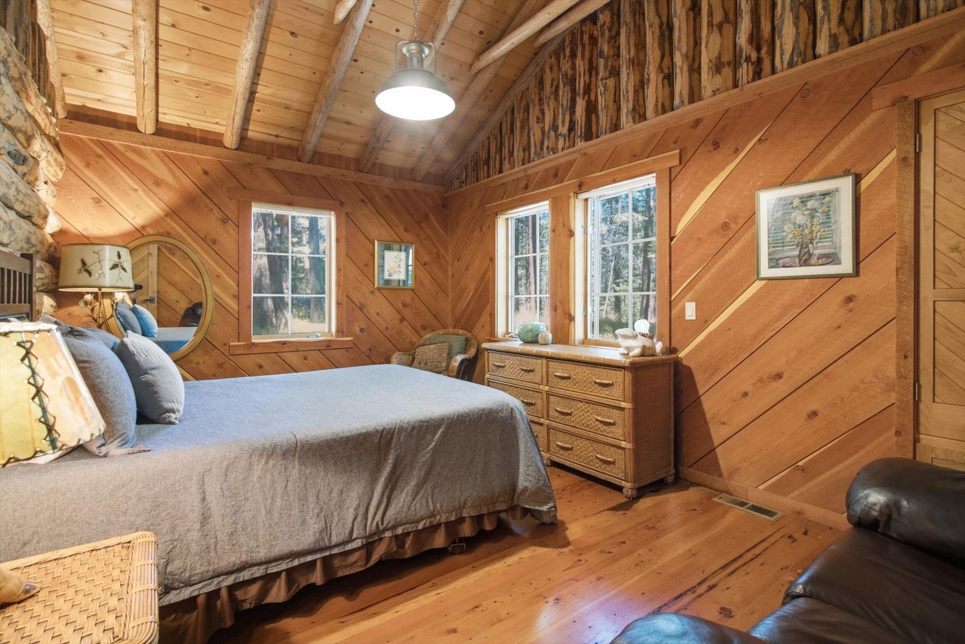 9050 Mt Highway 35, Bigfork, MT 59911 9050 Mt Highway 35, Bigfork, MT 59911