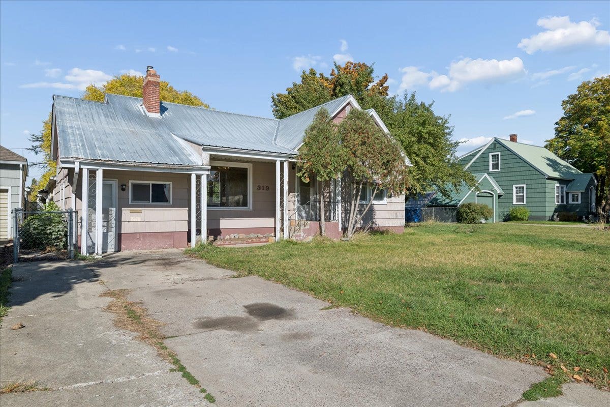 319 E California Street, Kalispell, MT 59901 319 E California Street, Kalispell, MT 59901