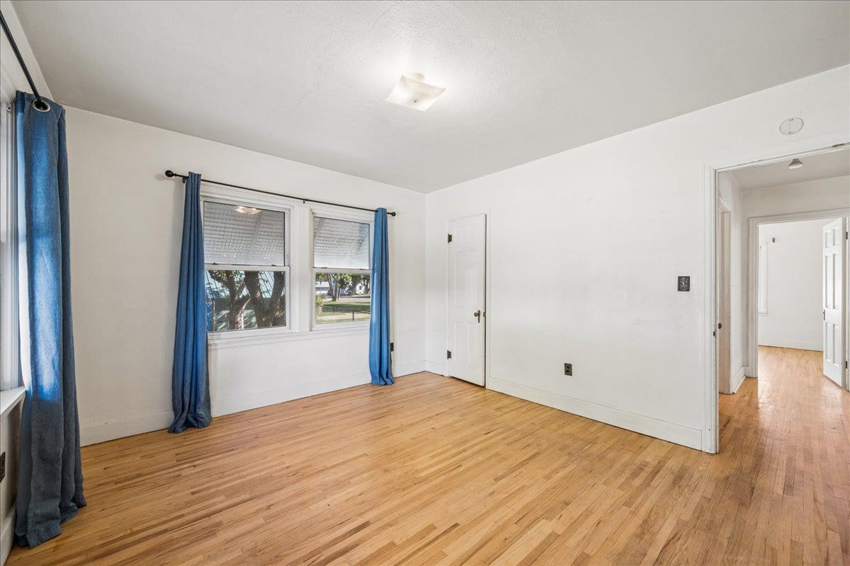 319 E California Street, Kalispell, MT 59901 319 E California Street, Kalispell, MT 59901