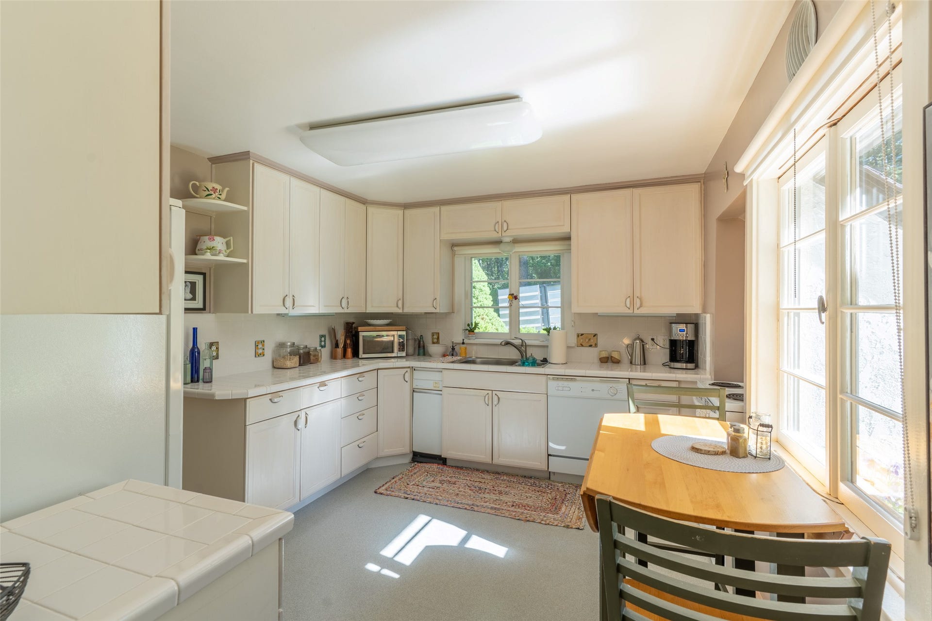 21034 Mt Highway 35, Bigfork, MT 59911 21034 Mt Highway 35, Bigfork, MT 59911