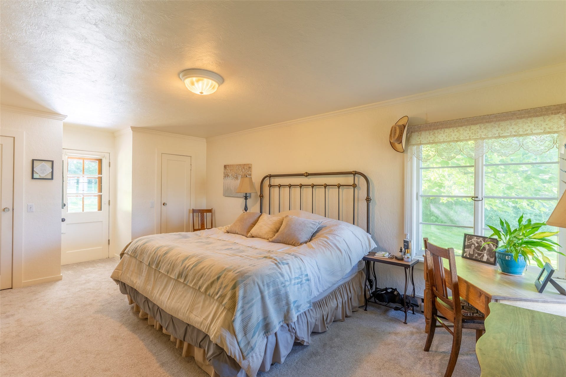 21034 Mt Highway 35, Bigfork, MT 59911 21034 Mt Highway 35, Bigfork, MT 59911