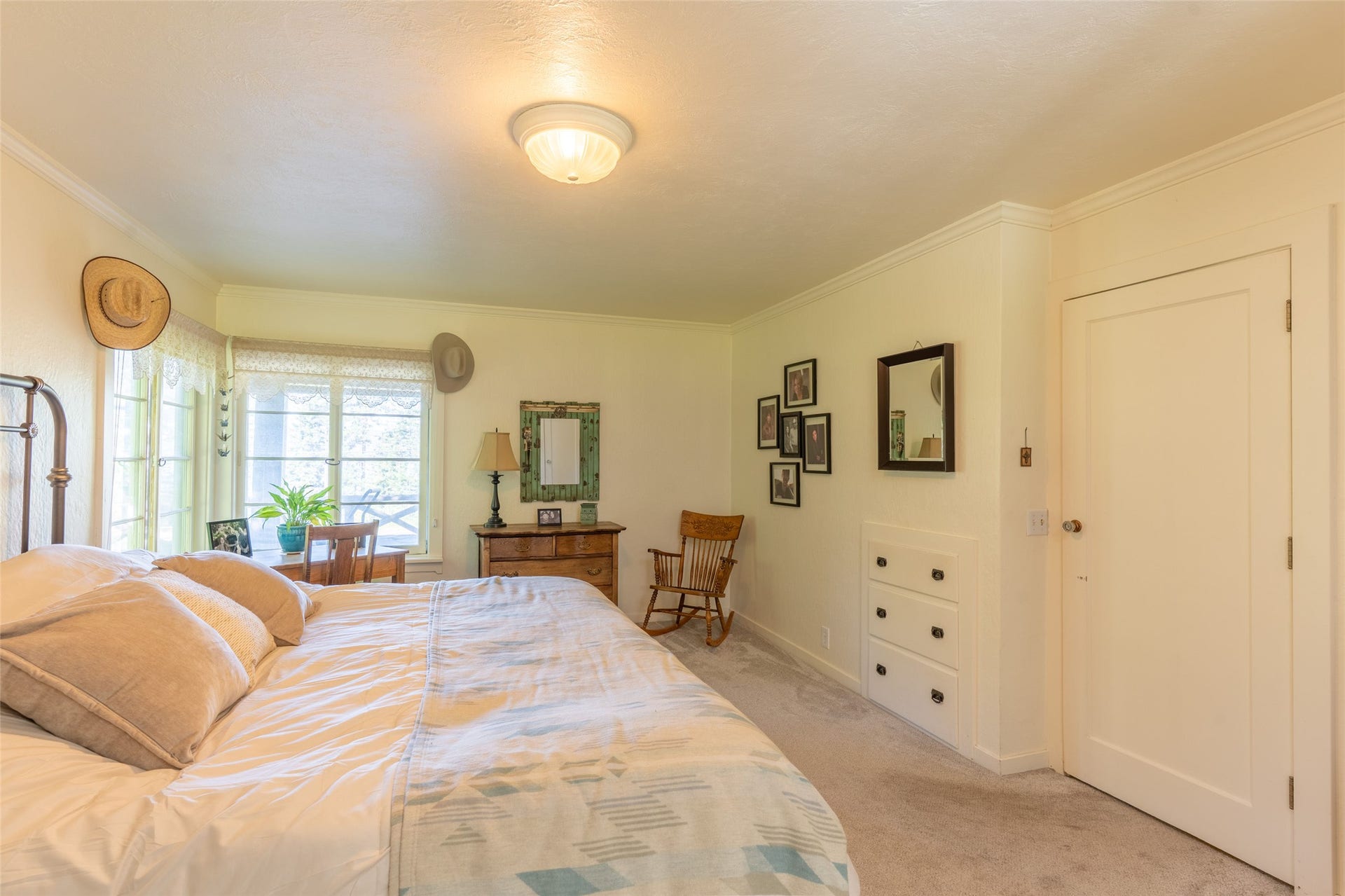 21034 Mt Highway 35, Bigfork, MT 59911 21034 Mt Highway 35, Bigfork, MT 59911