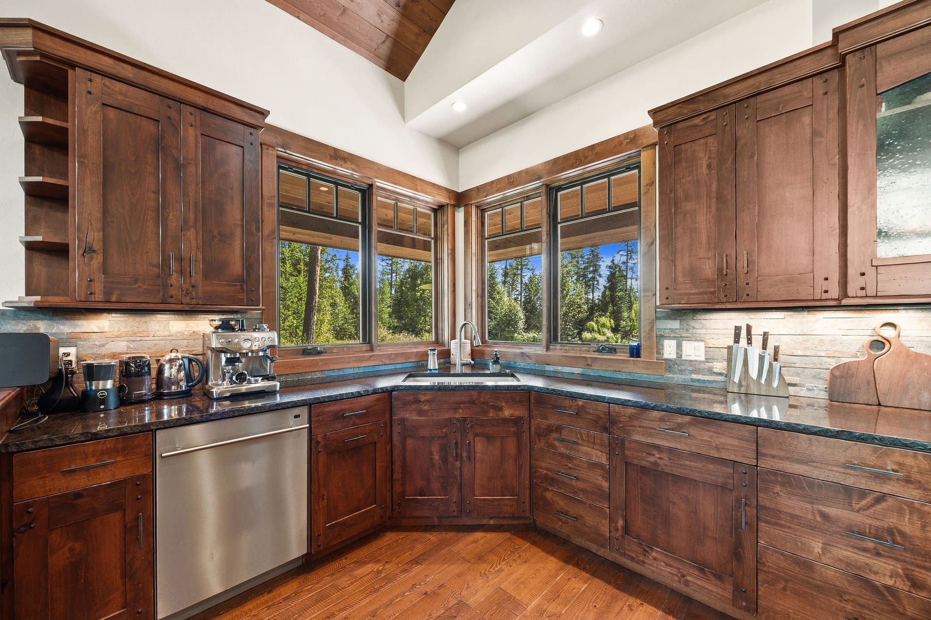 500 Wild Swan Trail, Bigfork, MT 59911 500 Wild Swan Trail, Bigfork, MT 59911