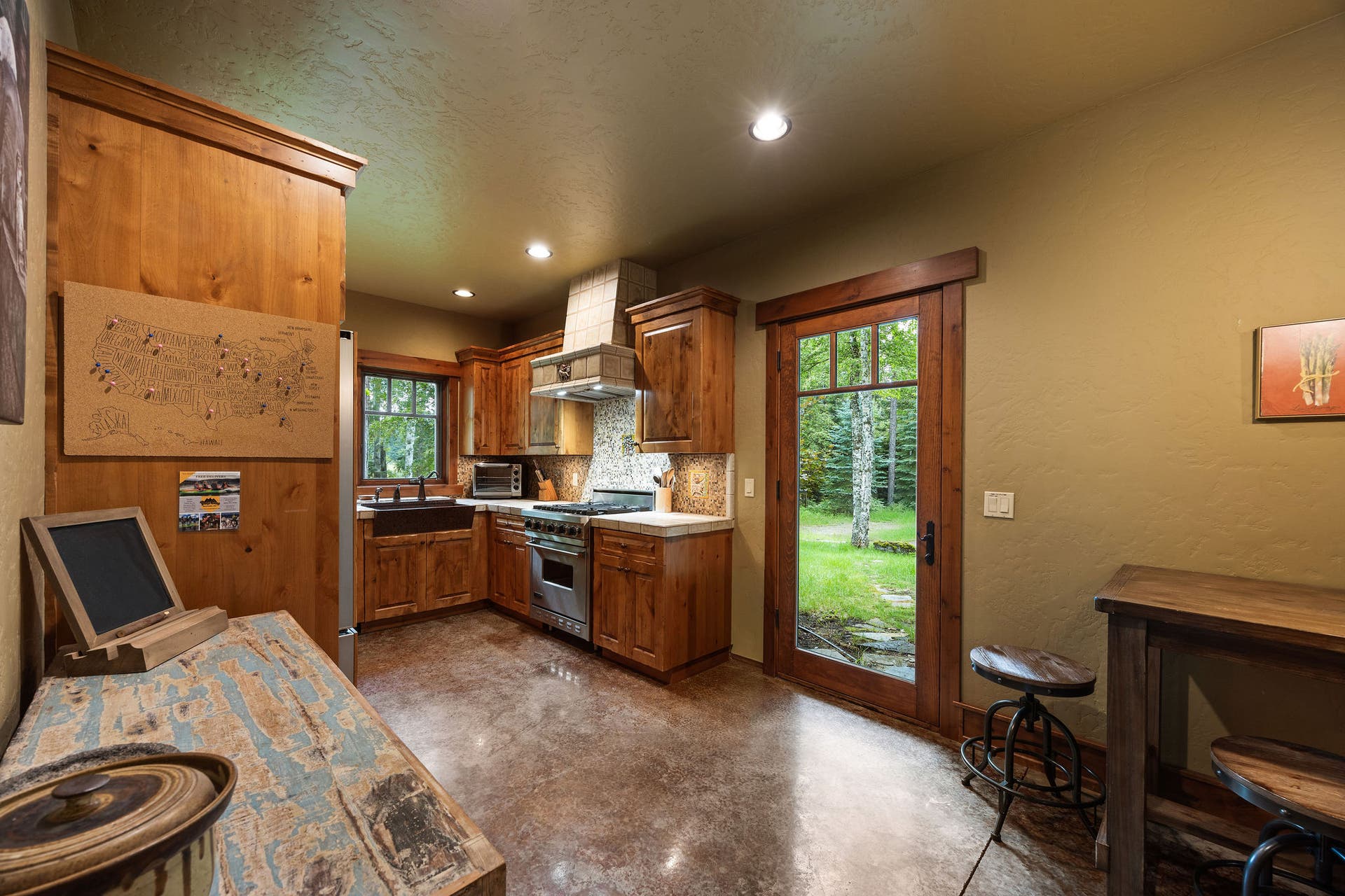 500 Wild Swan Trail, Bigfork, MT 59911 500 Wild Swan Trail, Bigfork, MT 59911