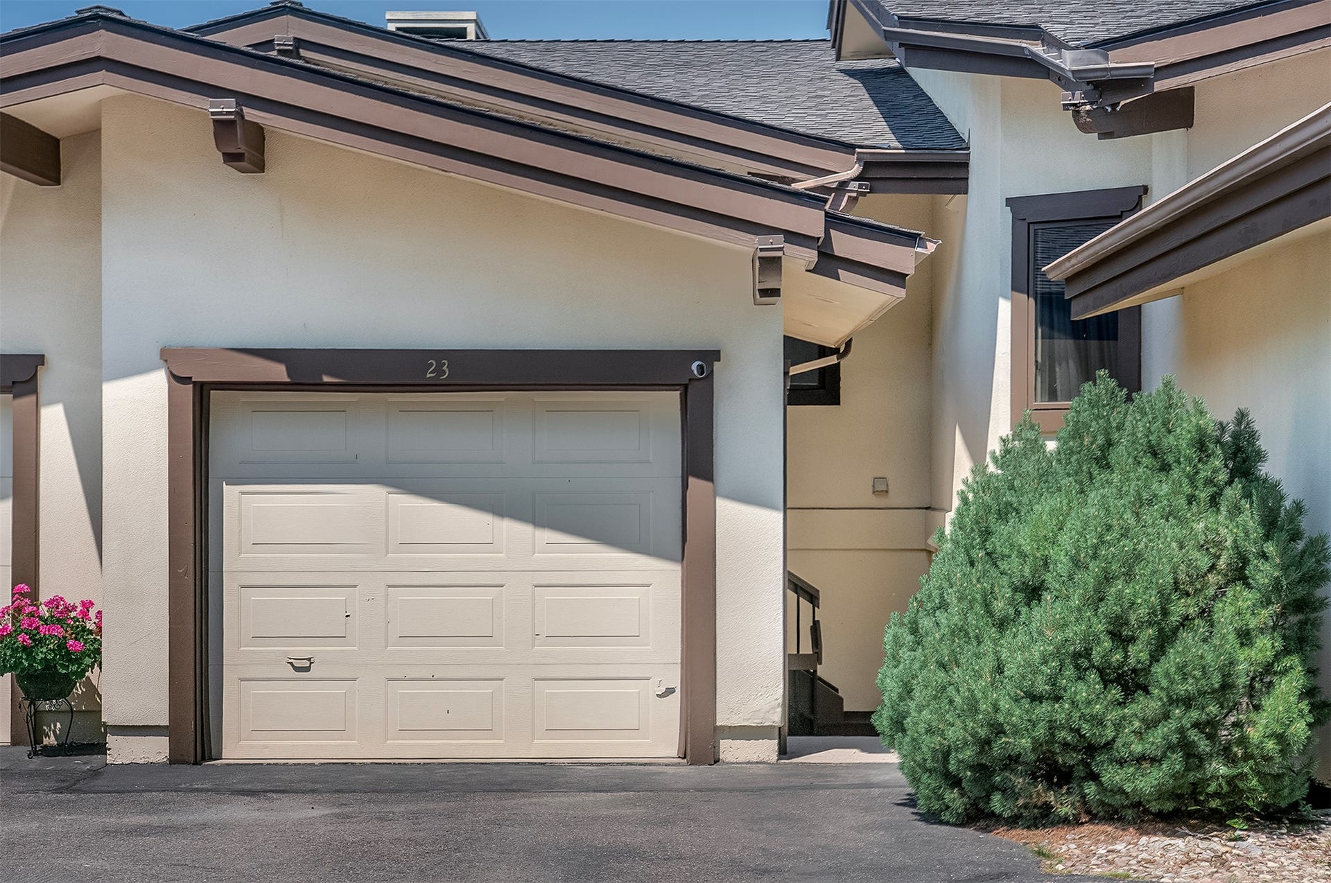 140 Pebble Way, #23, Bigfork, MT 59911 Garage