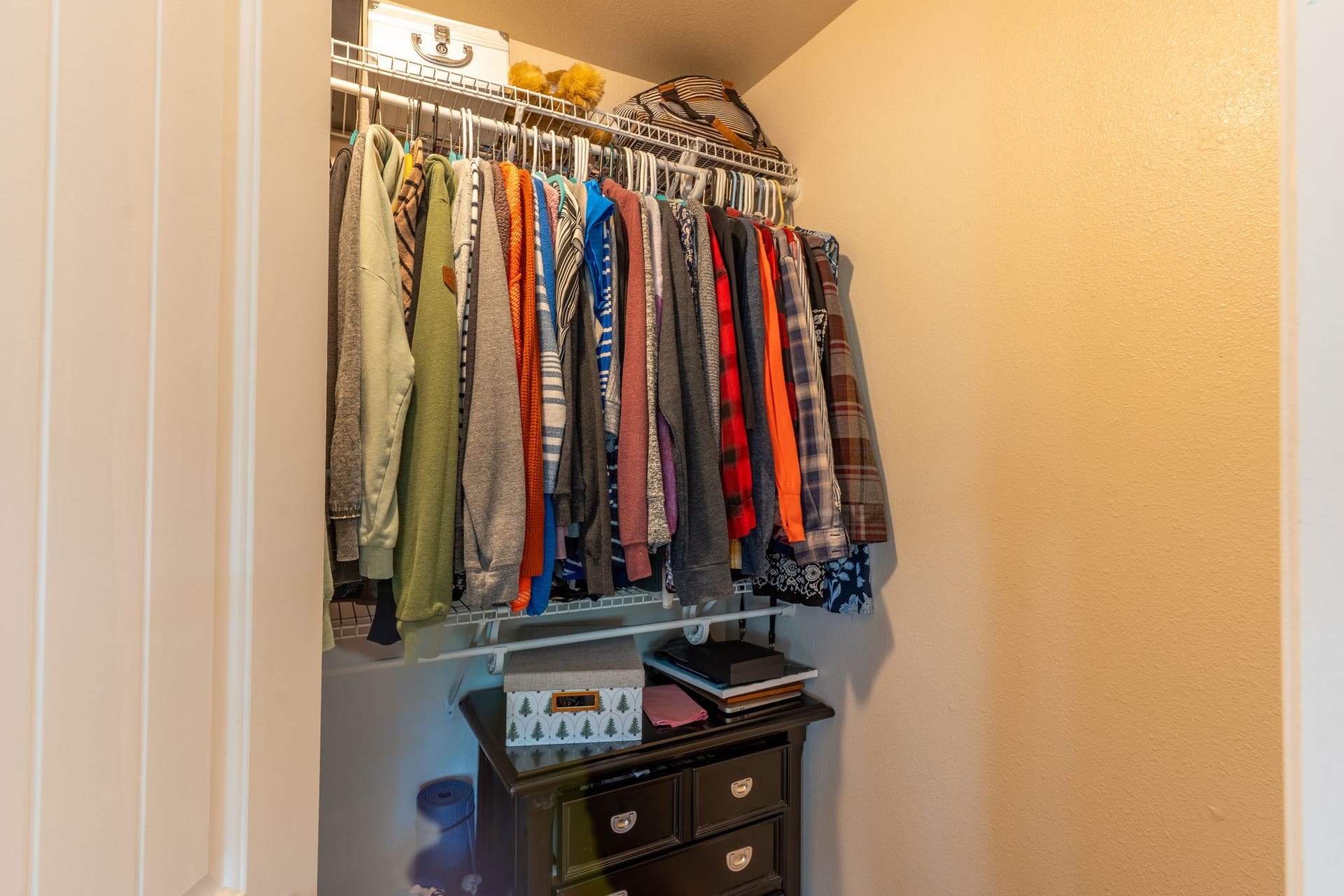 987 Electric Avenue, Bigfork, MT 59911 Primary Bedroom Closet