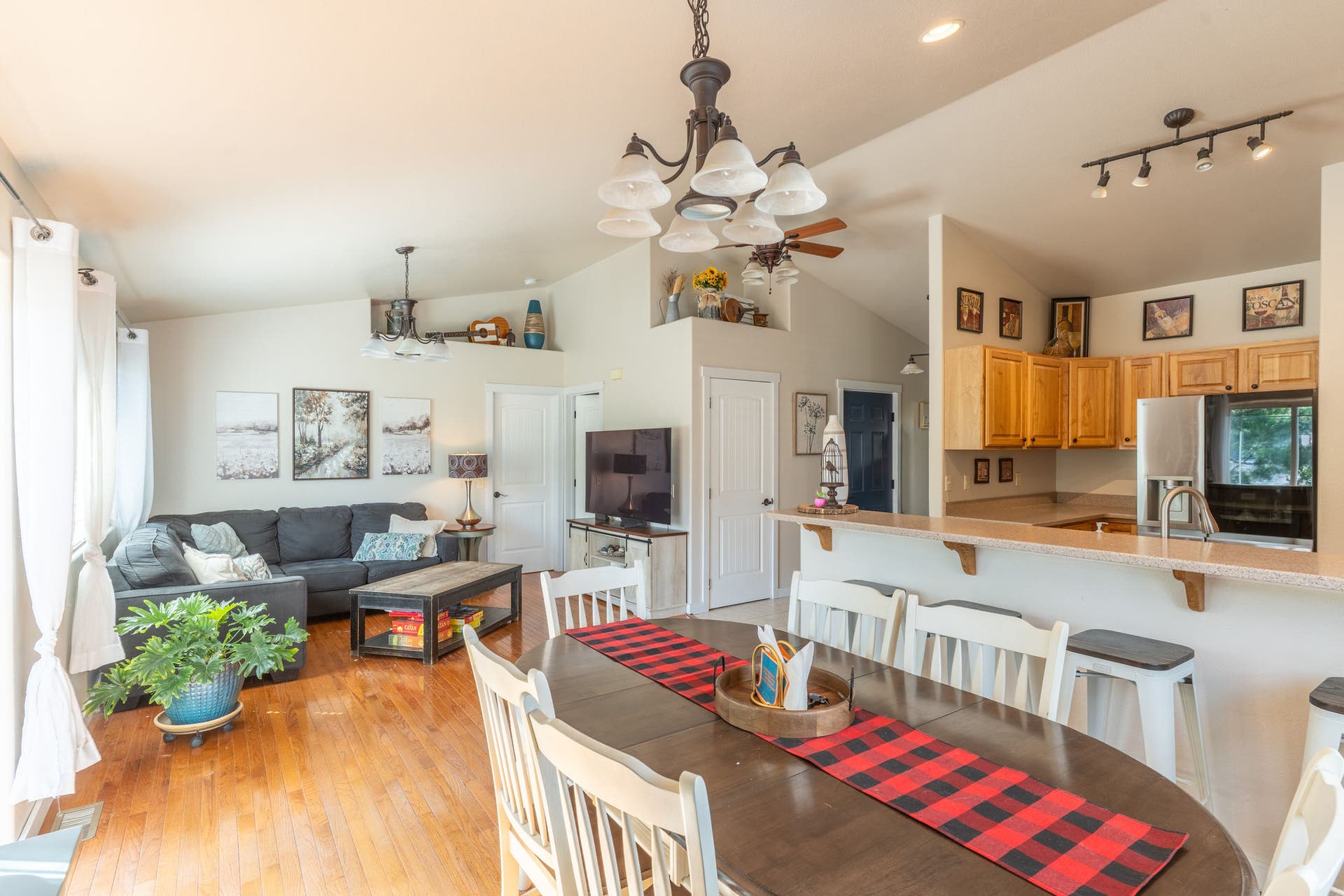 987 Electric Avenue, Bigfork, MT 59911 Open Concept Living