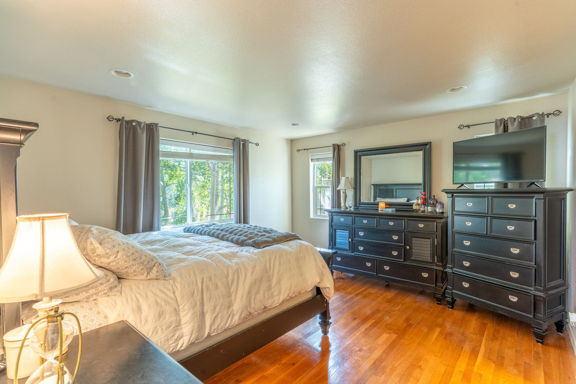 987 Electric Avenue, Bigfork, MT 59911 Primary Bedroom