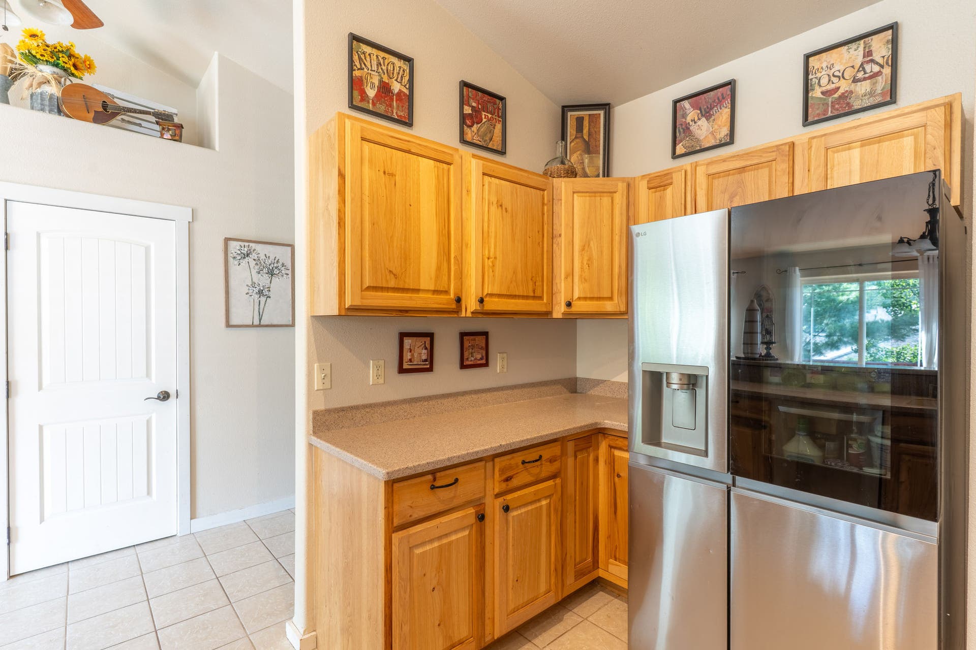 987 Electric Avenue, Bigfork, MT 59911 Kitchen
