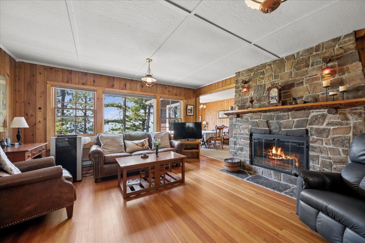 332 Flathead Lodge Road, Bigfork, MT 59911 Fireplace makes for cozy, relaxing evenings